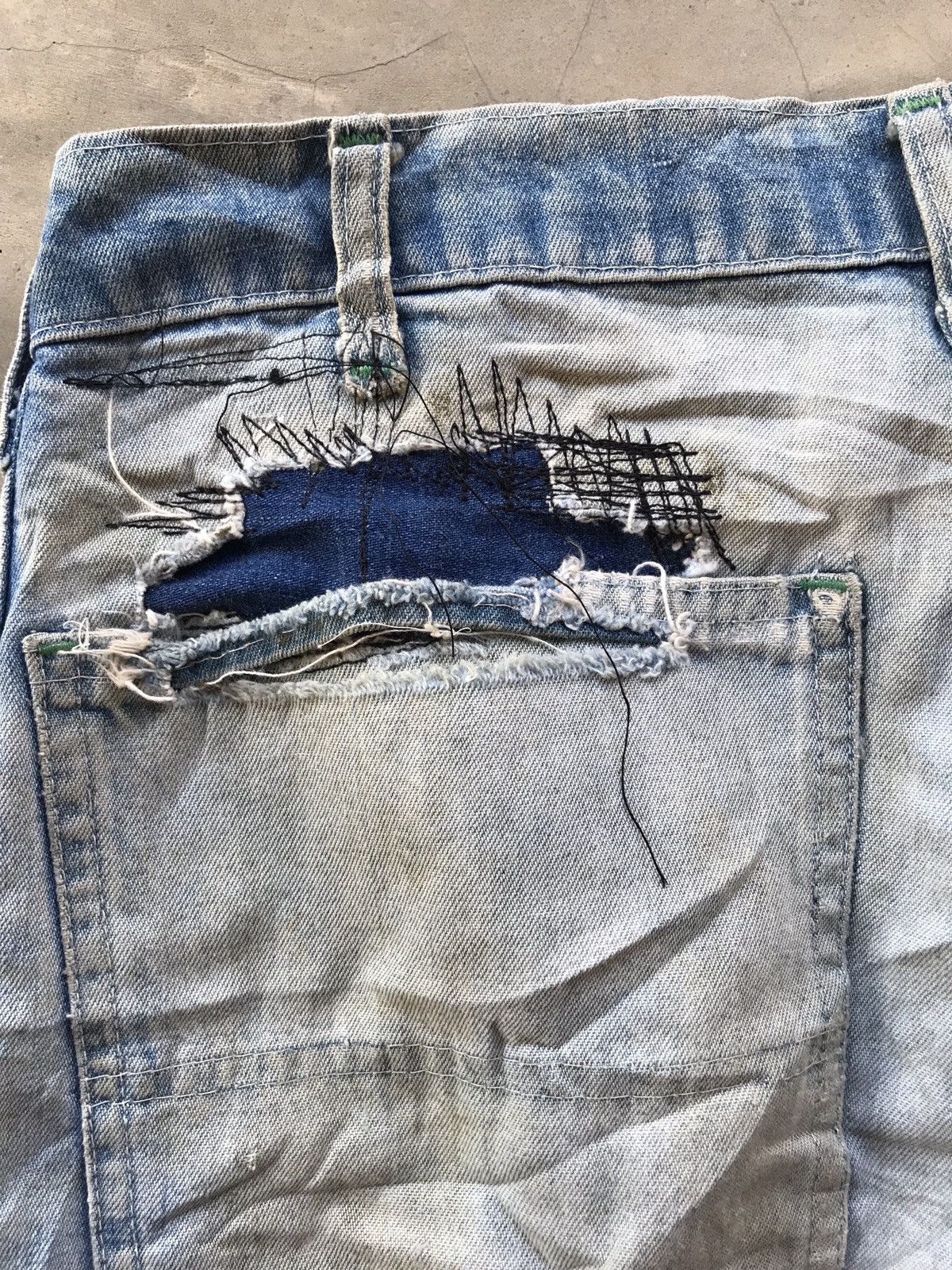 Oshkosh Thrashed Oshkosh Bgosh Ripped 70s Vintage Carpenter Pants Size US 30 / EU 46 - 10 Thumbnail