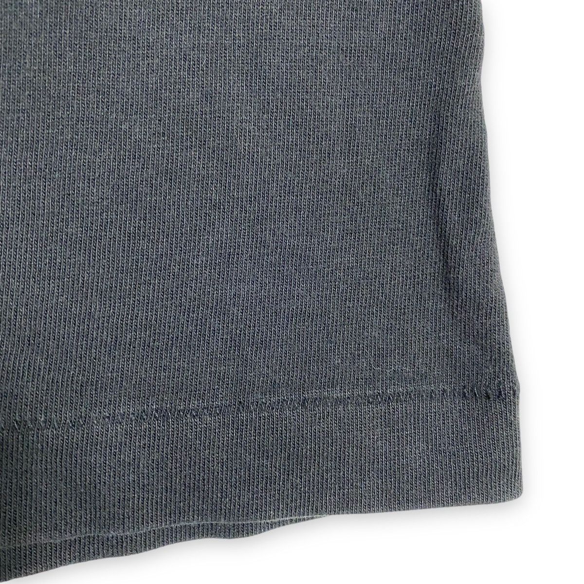 Japanese Brand × Kaws × Uniqlo KAWS UNIQLO BIG PRINTED T SHIRT Size US L / EU 52-54 / 3 - 7 Thumbnail