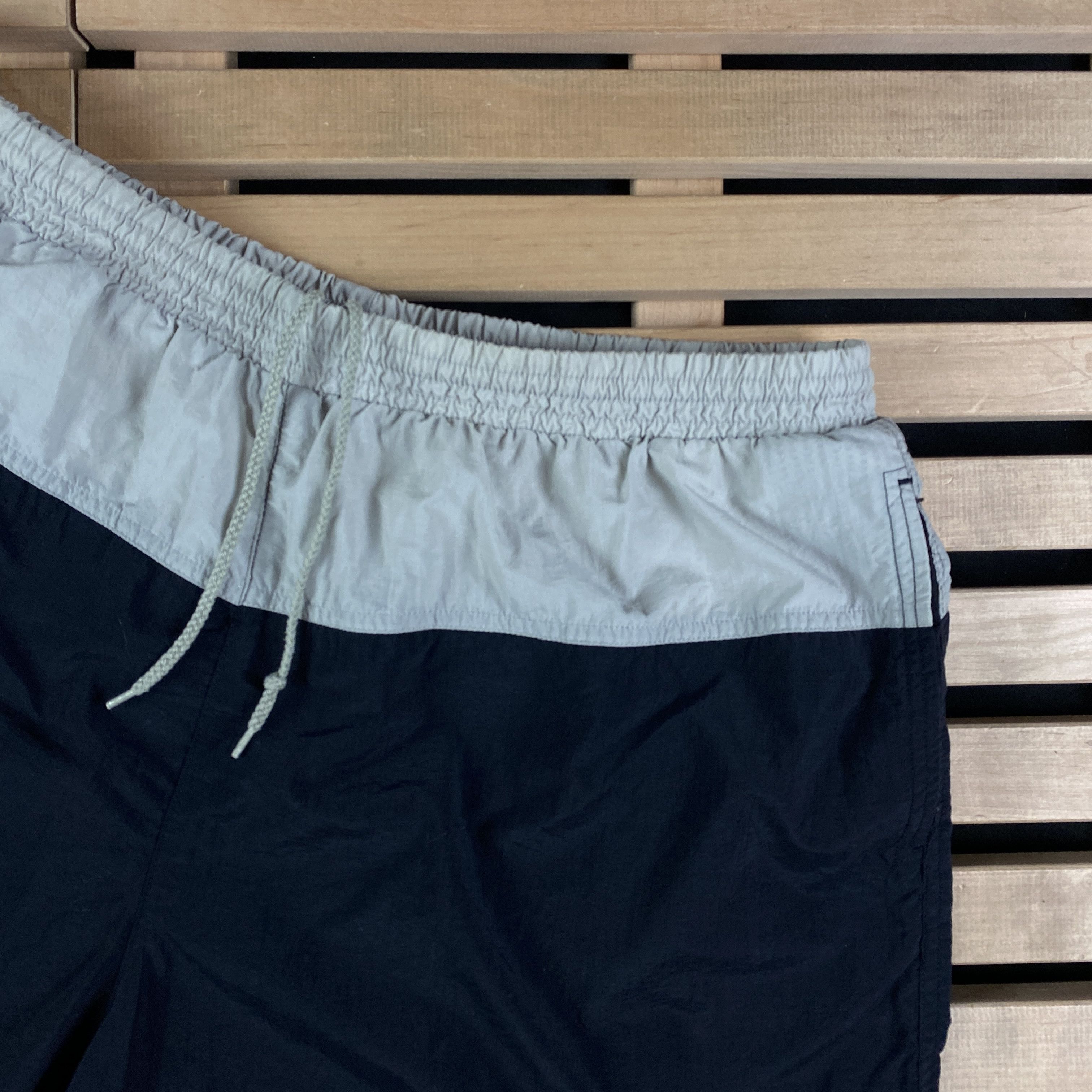 Adidas × Vintage Men’s Shorts Adidas Vintage Size XL Size US 34 / EU 50 - 2 Thumbnail