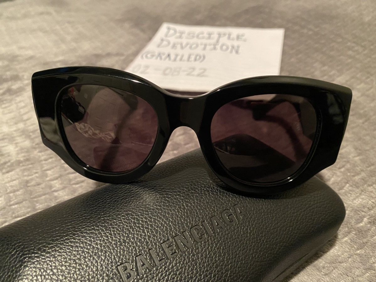 Balenciaga Balenciaga Paris Cat Sunglasses Size ONE SIZE - 12 Thumbnail