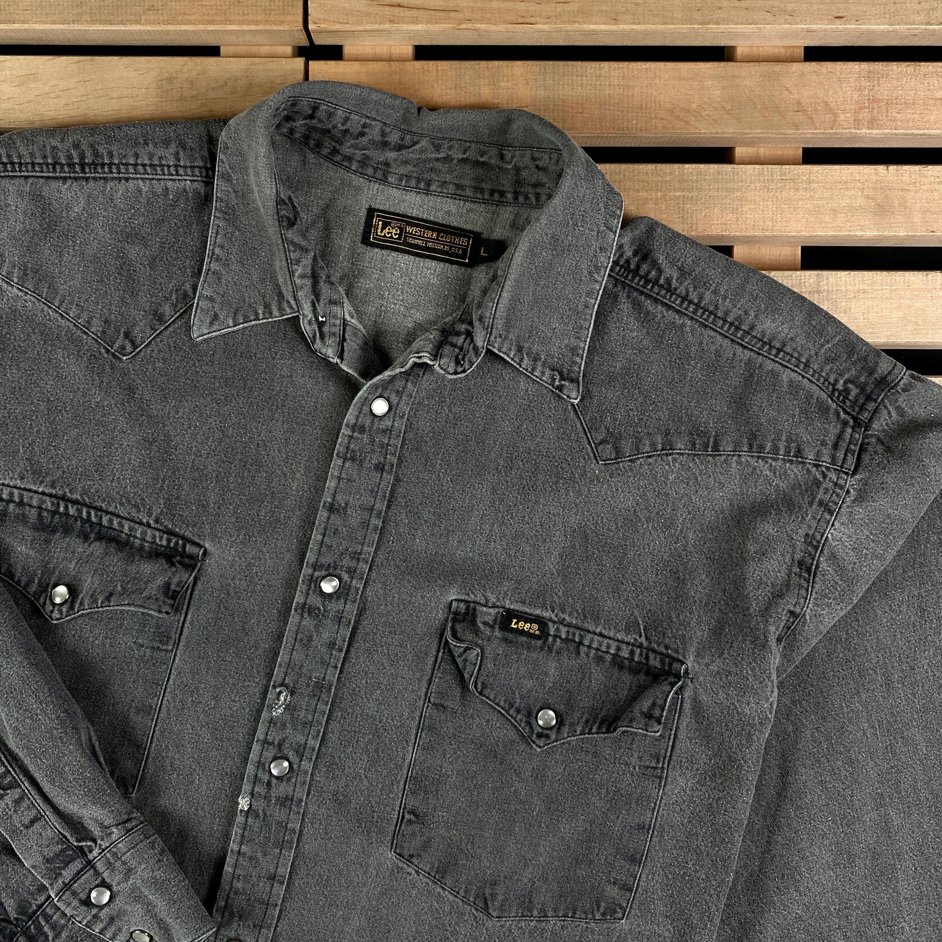Lee × Vintage Mens Denim Shirt Long Sleeve Vintage Lee Size L Size US L / EU 52-54 / 3 - 2 Thumbnail