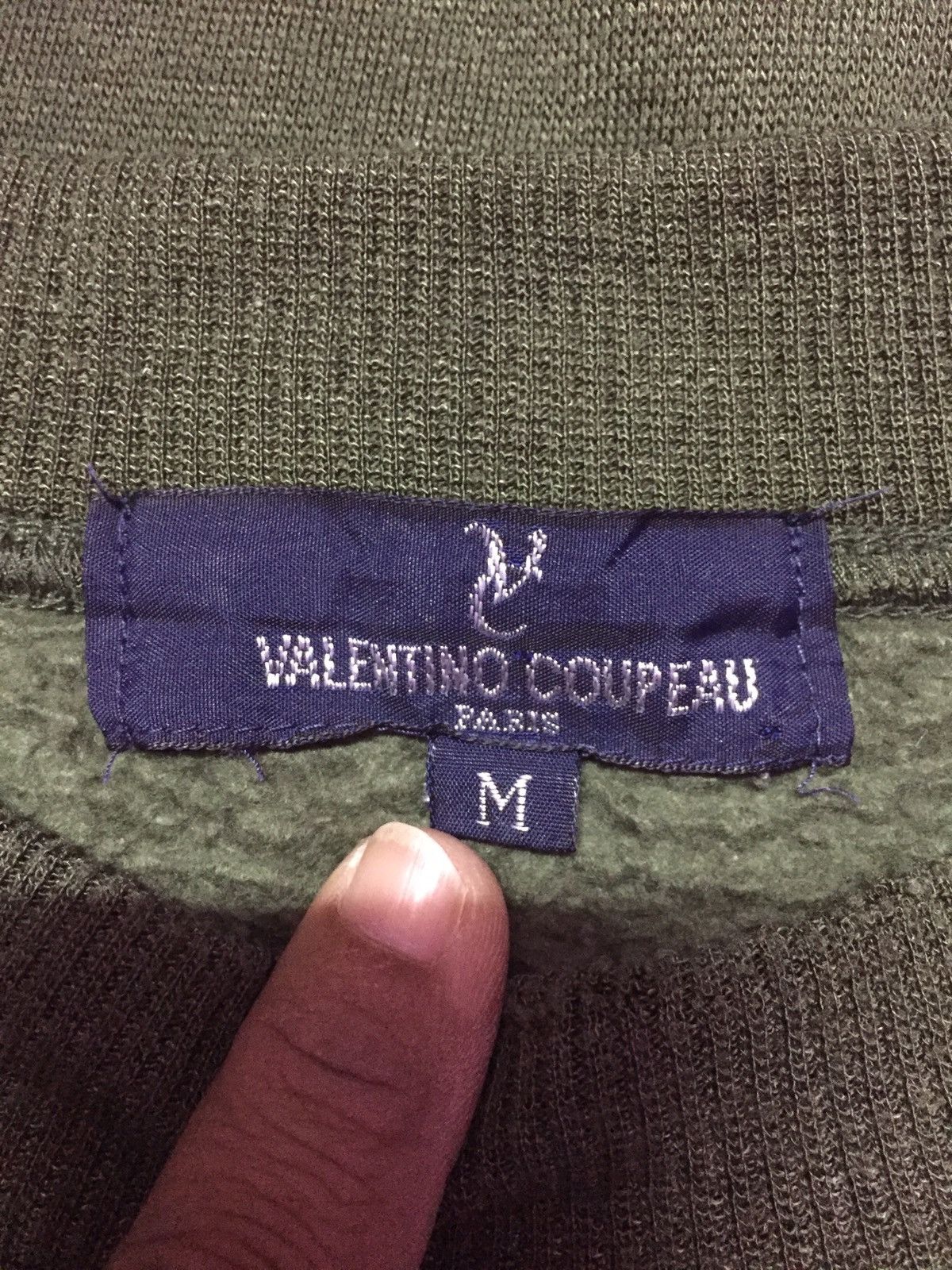 Valentino Vintage 90’s Valentino Coupeau Paris Sweatshirts Size M Size US M / EU 48-50 / 2 - 4 Thumbnail