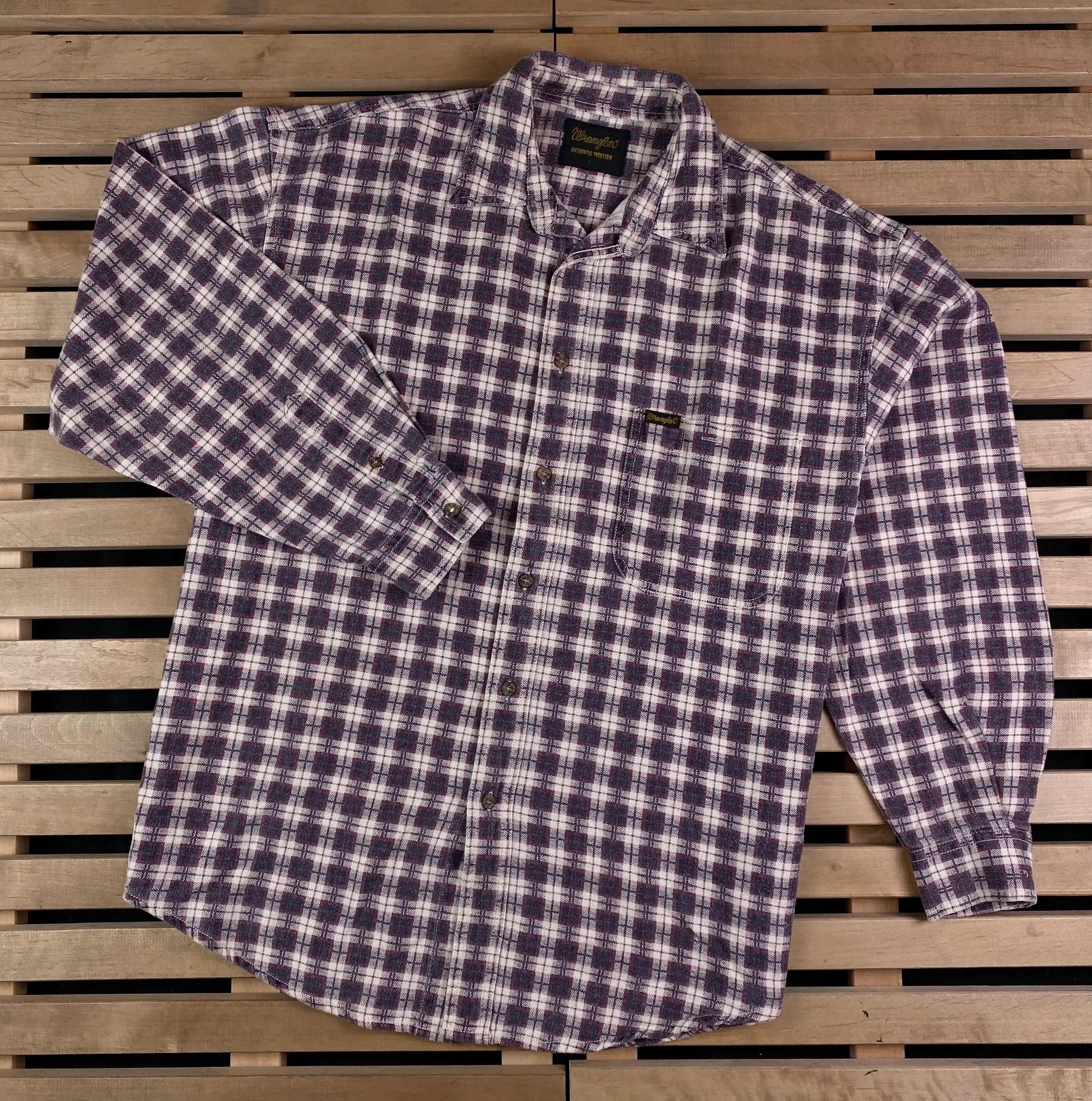 Vintage × Wrangler Mens Shirt Long Sleeve Wrangler Vintage Size L Size US L / EU 52-54 / 3 - 1 Thumbnail