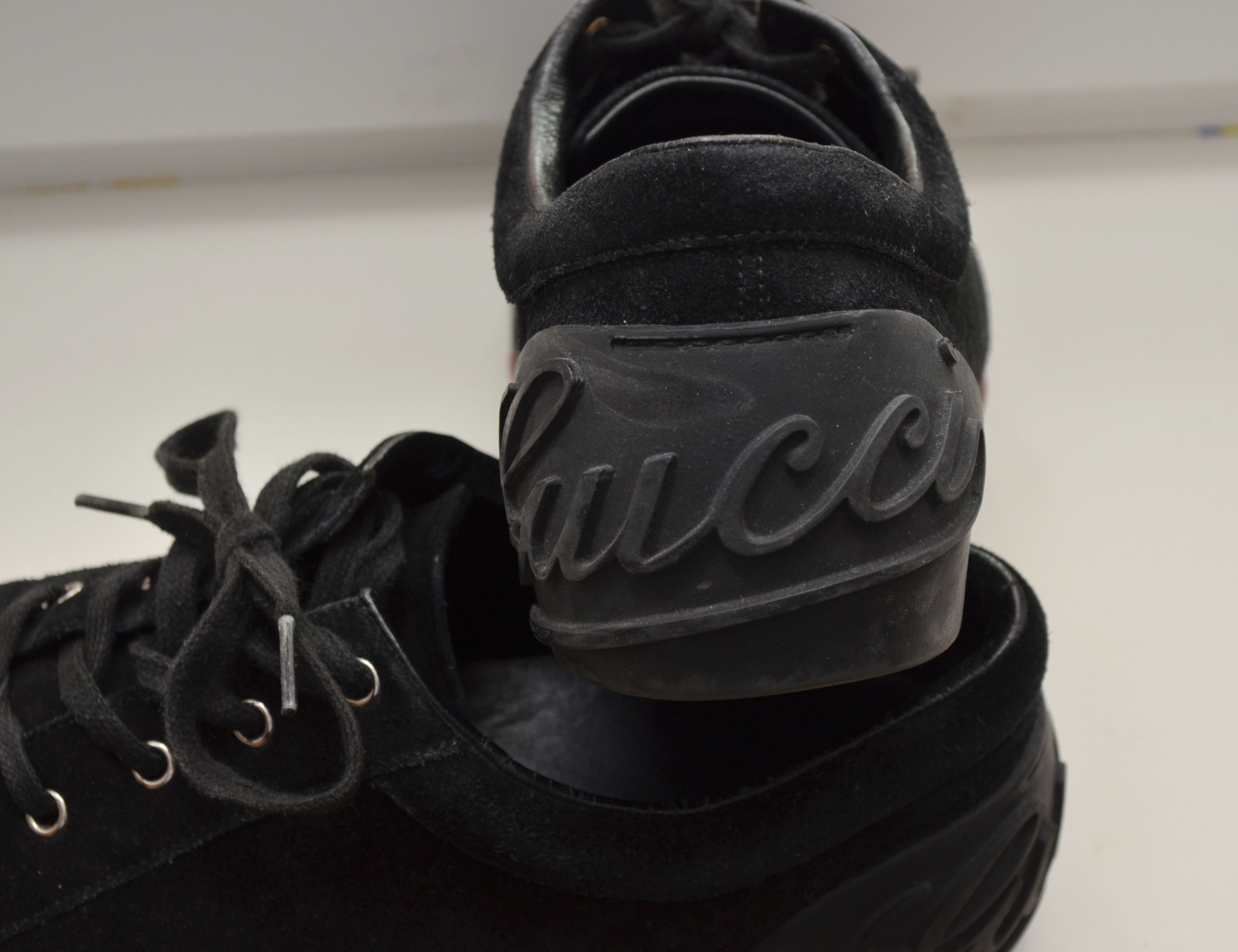 Gucci GUCCI GG Black Suede Logo Embellished Low Top Sneakers Size US 9.5 / EU 42-43 - 13 Thumbnail