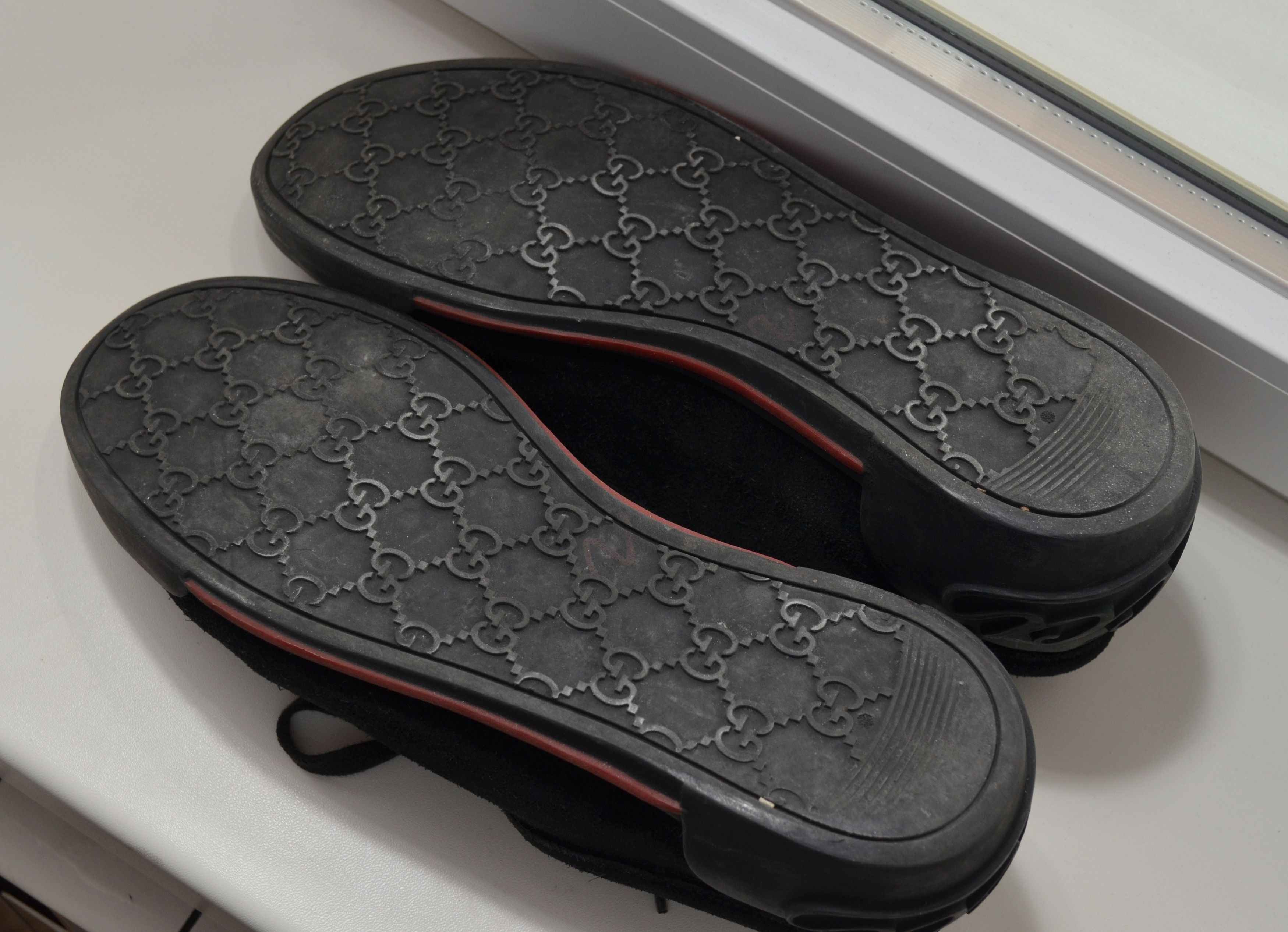 Gucci GUCCI GG Black Suede Logo Embellished Low Top Sneakers Size US 9.5 / EU 42-43 - 12 Thumbnail