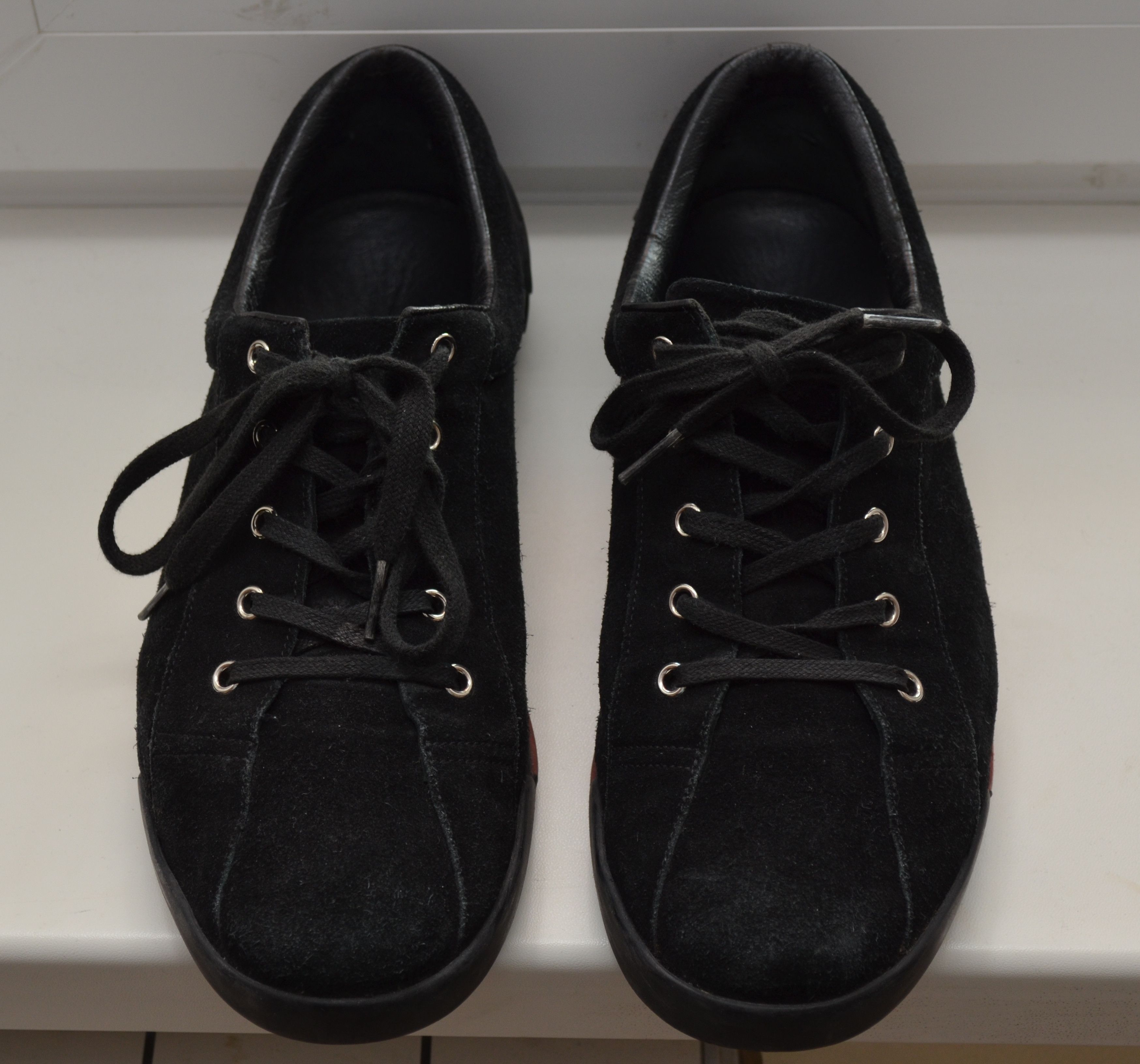 Gucci GUCCI GG Black Suede Logo Embellished Low Top Sneakers Size US 9.5 / EU 42-43 - 10 Thumbnail