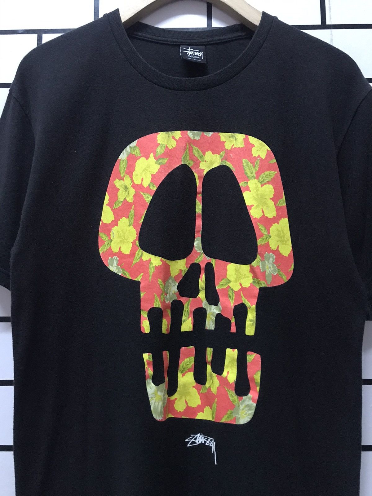 Stussy × Vintage Vintage Stussy Skull Floral Tshirt Size US M / EU 48-50 / 2 - 4 Thumbnail