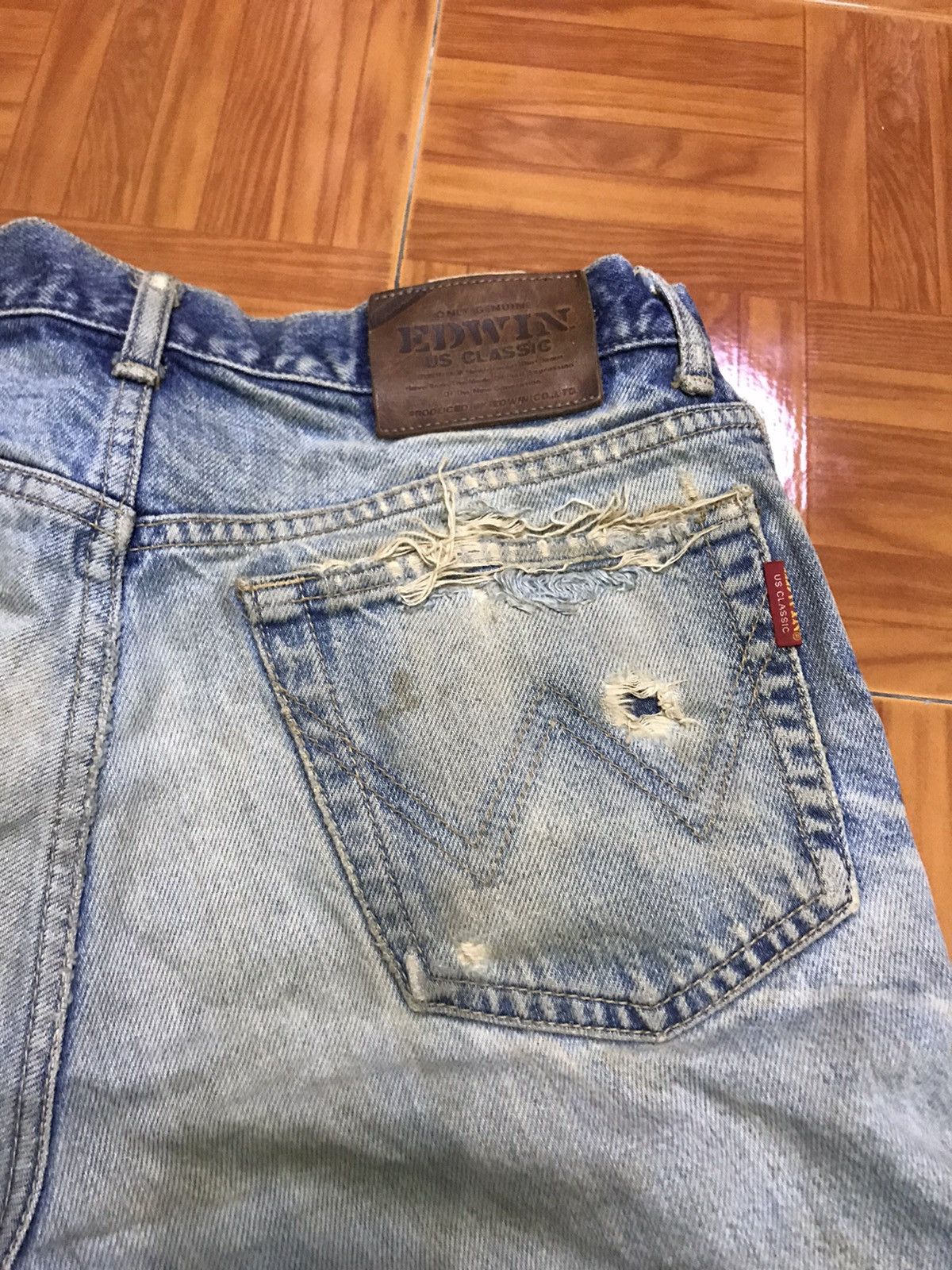 Edwin Vintage Distressed Blue Jeans – Faded Wash with Knee Rips Size US 30 / EU 46 - 8 Thumbnail
