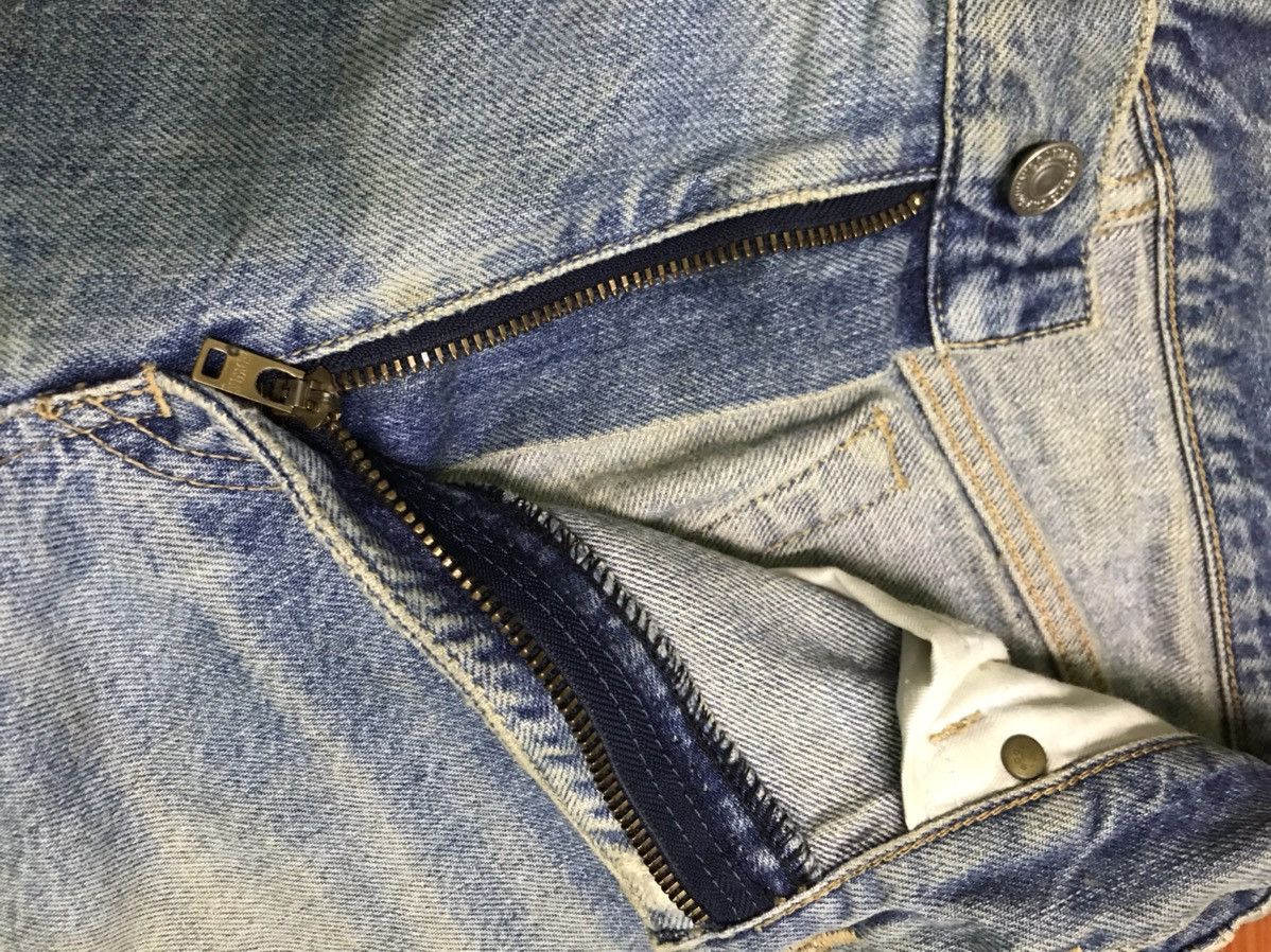 Edwin Vintage Distressed Blue Jeans – Faded Wash with Knee Rips Size US 30 / EU 46 - 3 Thumbnail