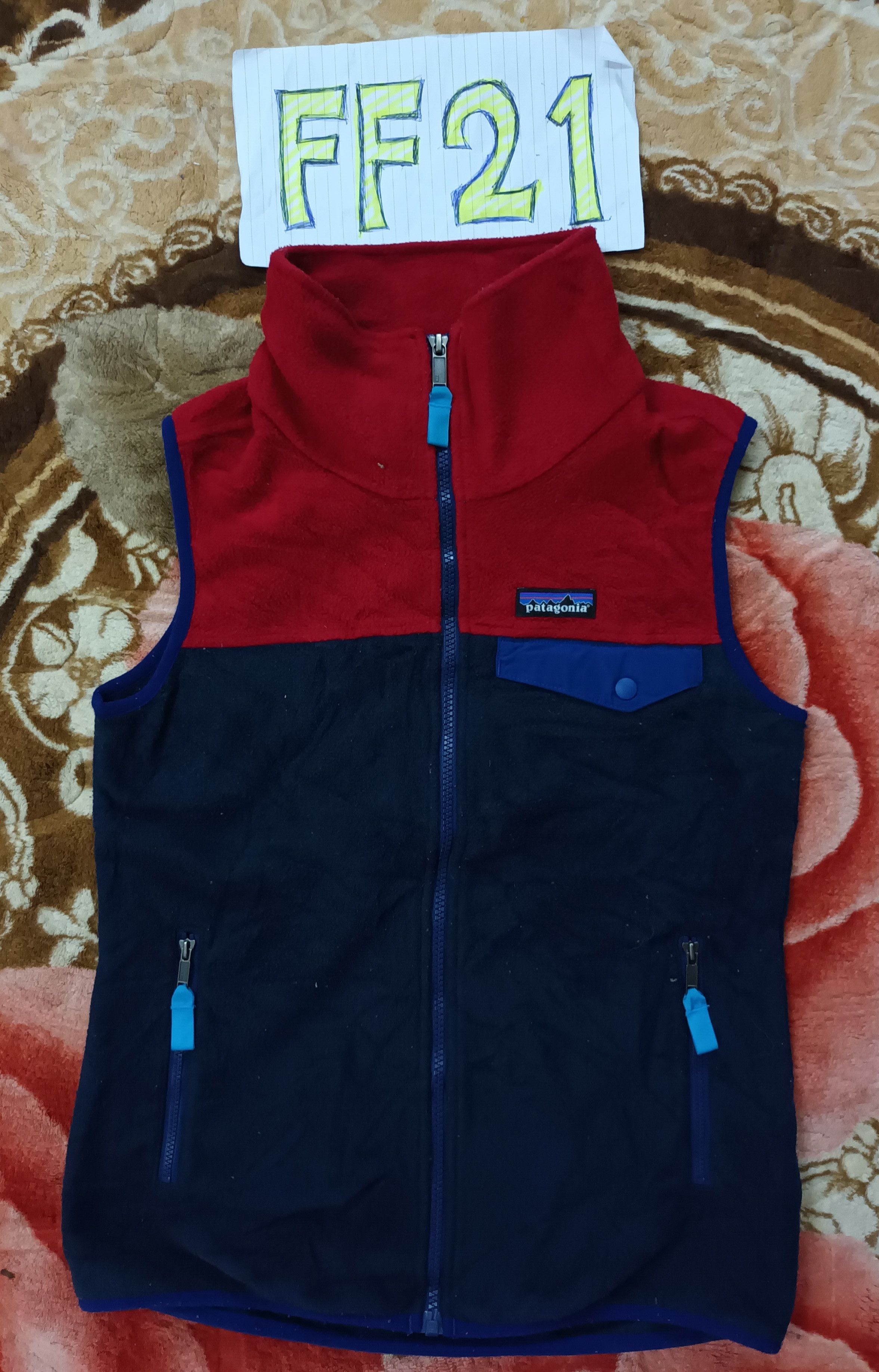 image of Patagonia Synchilla Zipper Vest, Men's (Size XS)