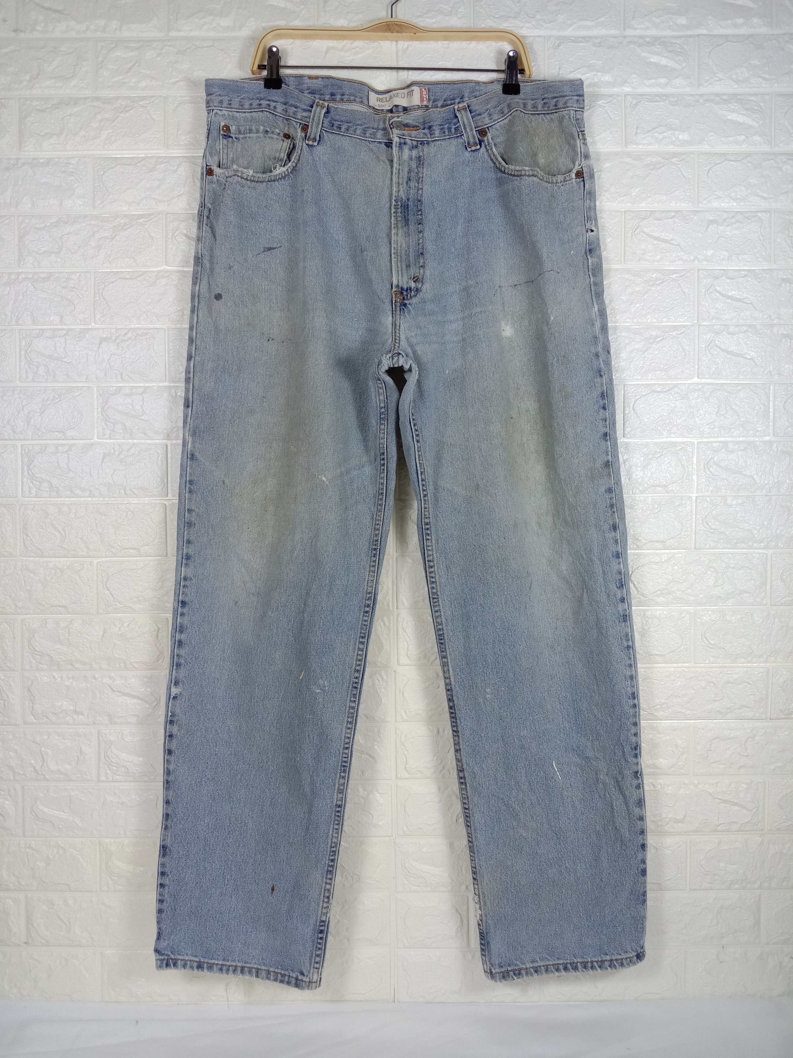 Levi's Vintage Levi's 550 Jeans Light Wash Distressed Denim Size US 40 / EU 56 - 1 Thumbnail