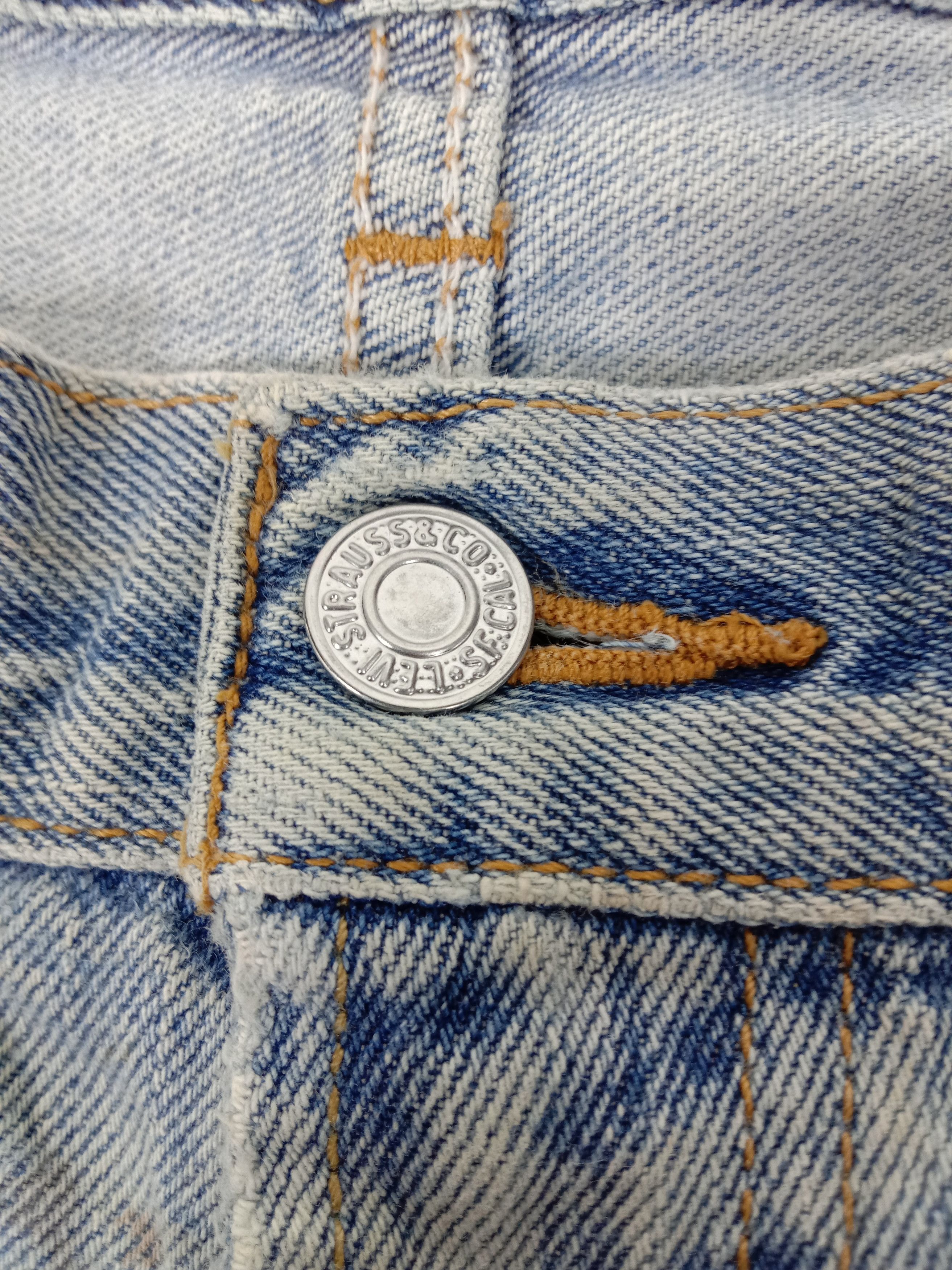 Levi's Vintage Levi's 550 Jeans Light Wash Distressed Denim Size US 40 / EU 56 - 11 Thumbnail