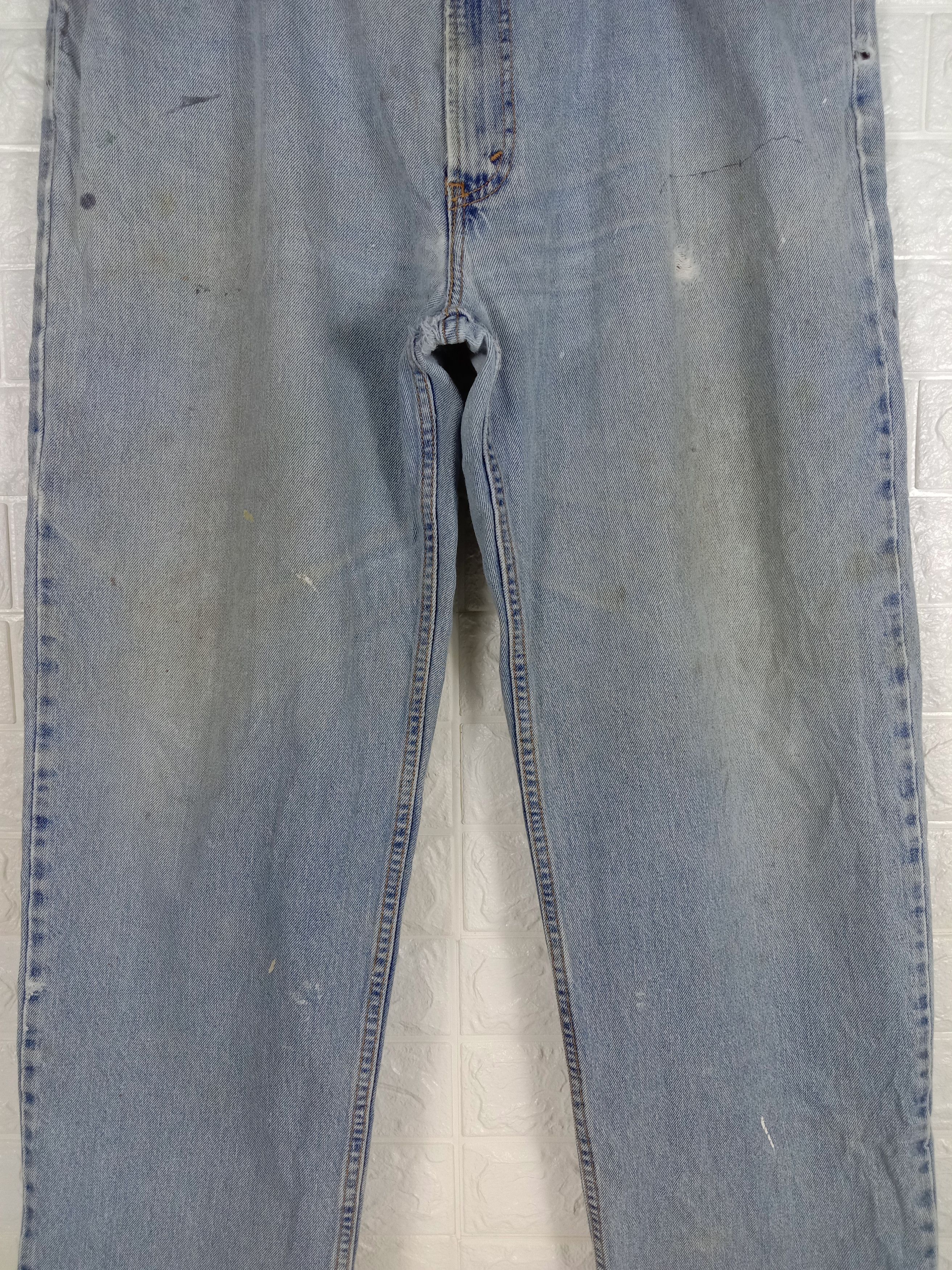 Levi's Vintage Levi's 550 Jeans Light Wash Distressed Denim Size US 40 / EU 56 - 3 Thumbnail