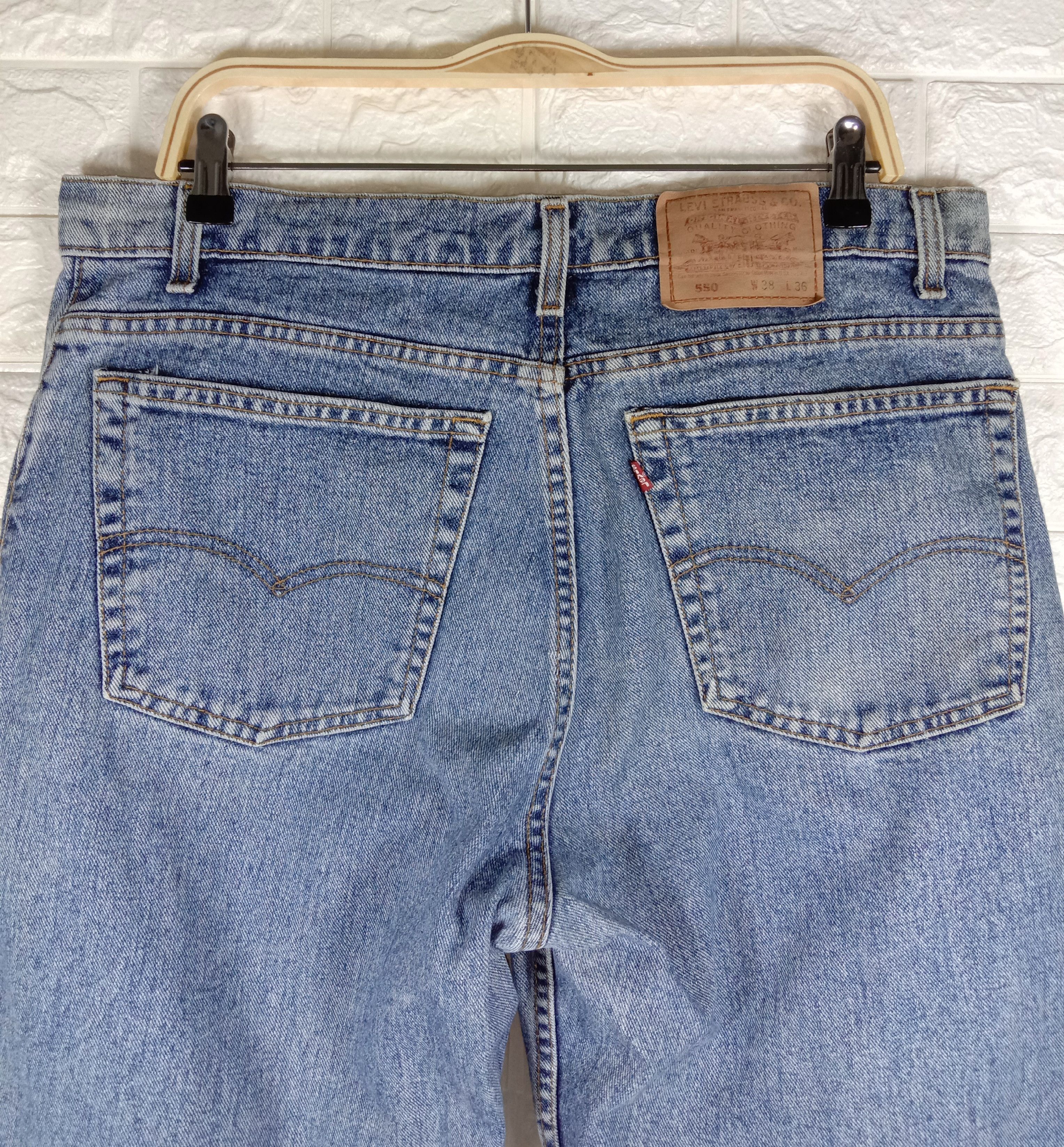 Levi's Vintage 90s Levi’s 550 Jeans Blue Wash Denim Size US 36 / EU 52 - 6 Thumbnail