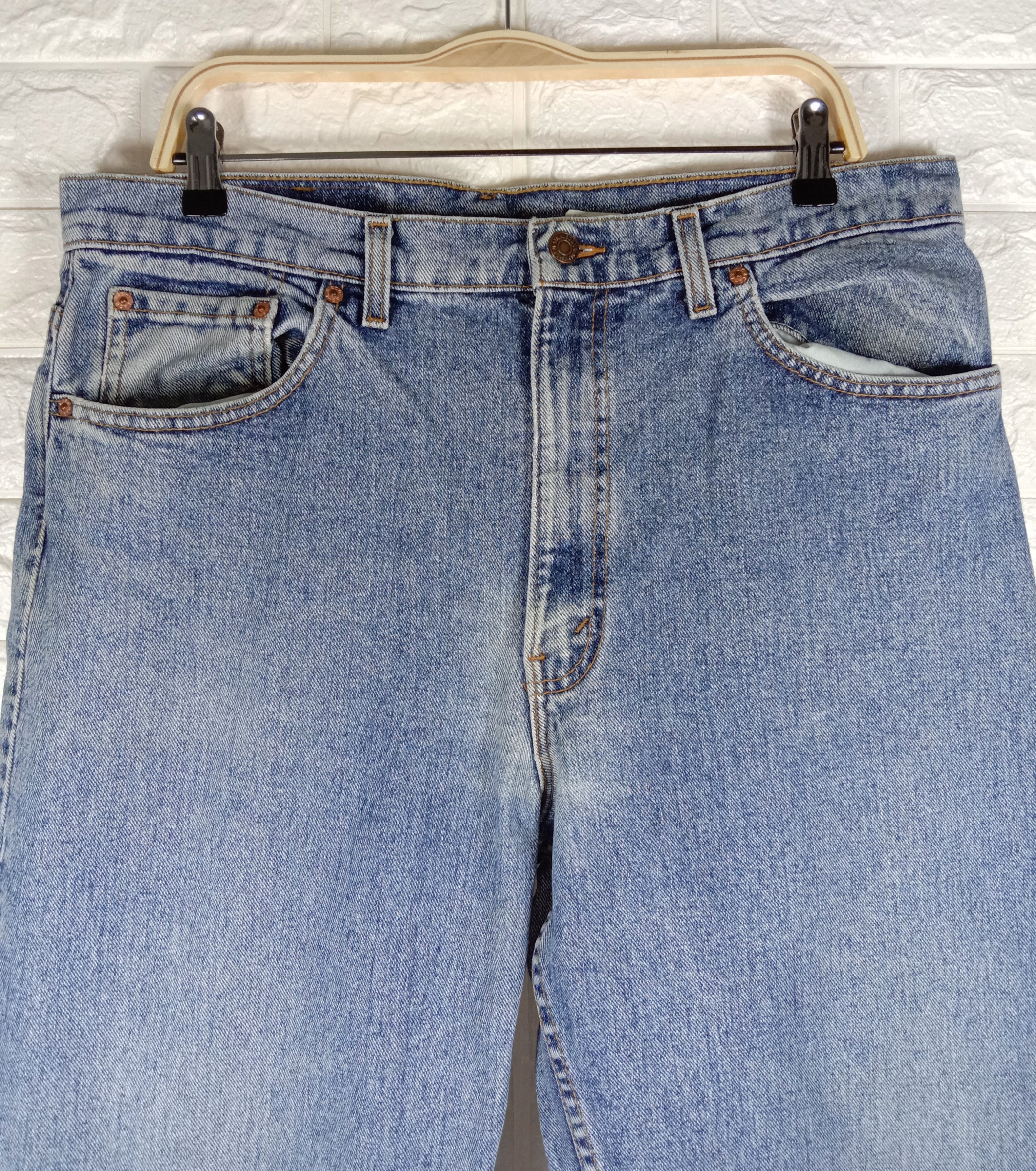 Levi's Vintage 90s Levi’s 550 Jeans Blue Wash Denim Size US 36 / EU 52 - 2 Thumbnail