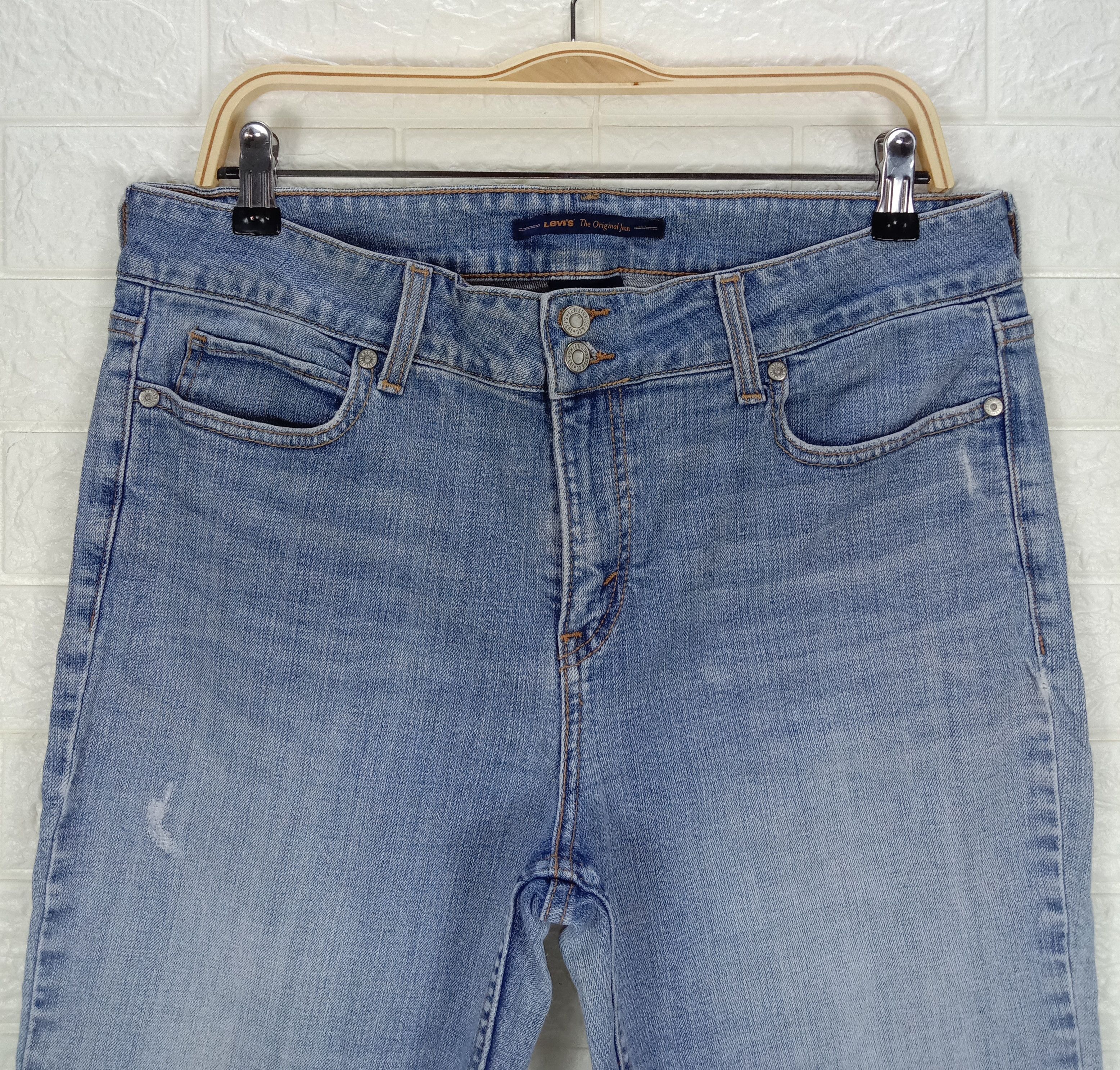 Levi's Vintage Levi's 526 Jeans Slender Straight Light Wash Denim Size 34" / US 12 / IT 48 - 2 Thumbnail