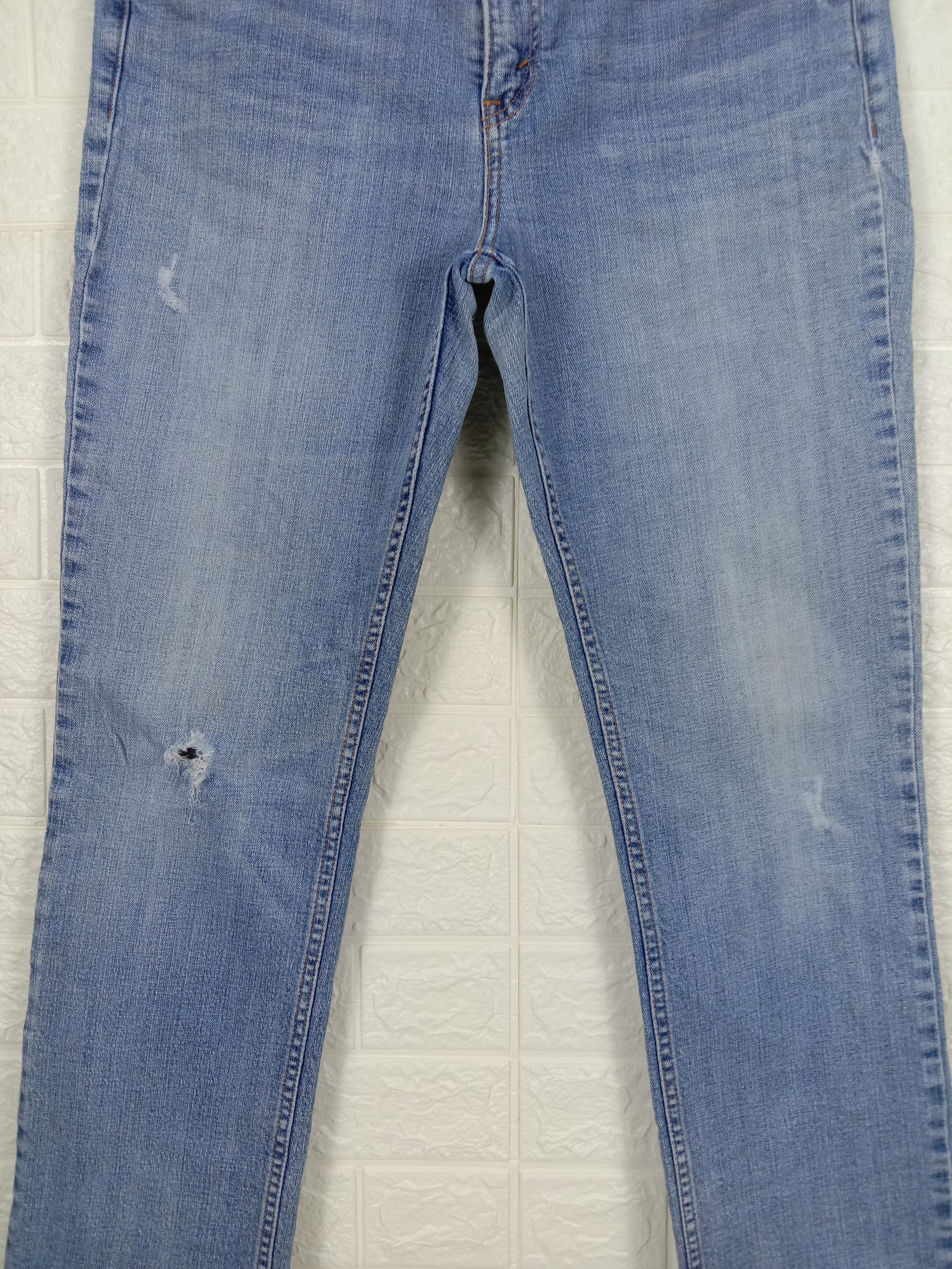 Levi's Vintage Levi's 526 Jeans Slender Straight Light Wash Denim Size 34" / US 12 / IT 48 - 3 Thumbnail