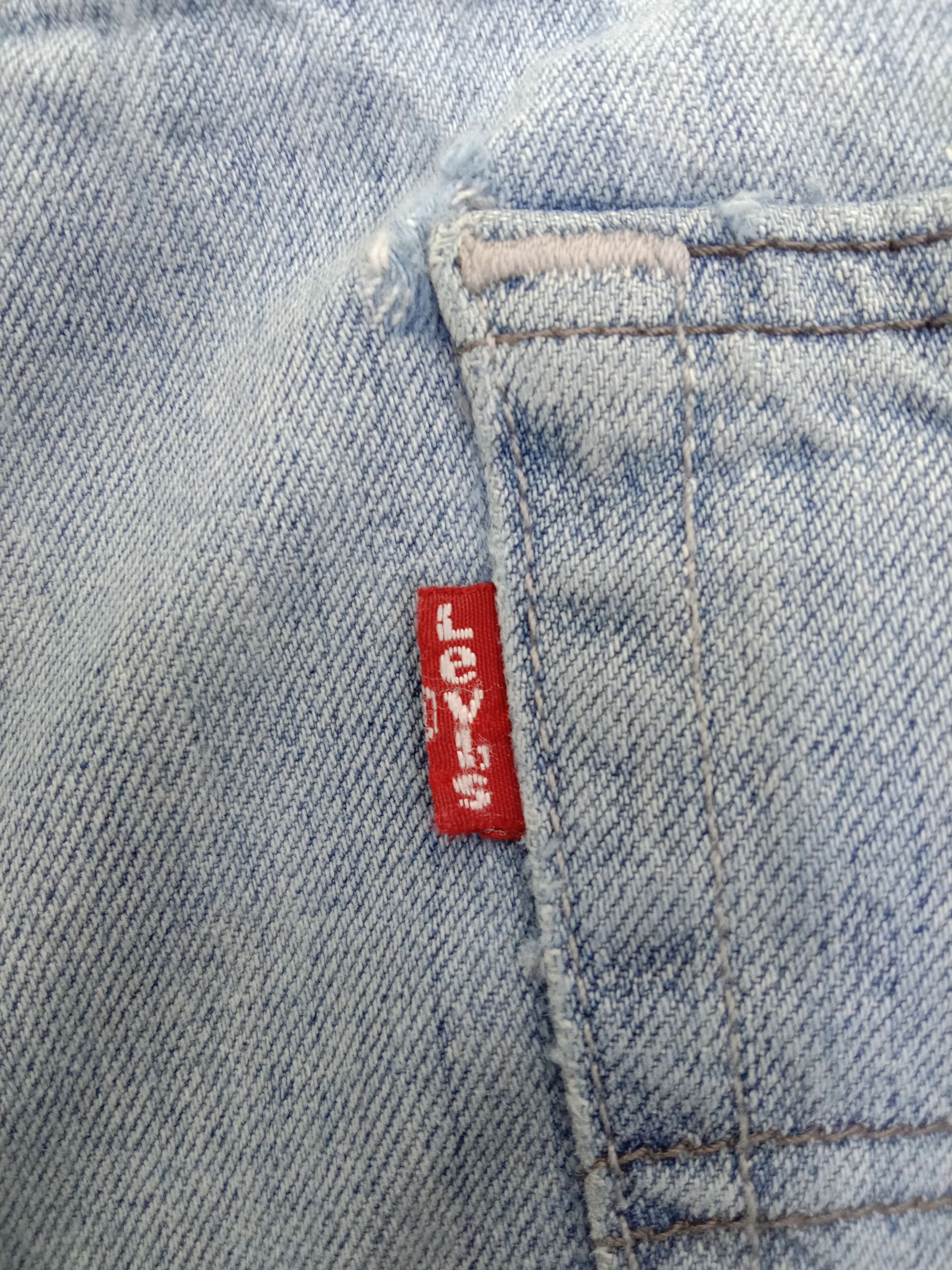 Levi's Vintage Levi's 514 Jeans Light Wash Distressed Denim Size US 34 / EU 50 - 14 Thumbnail
