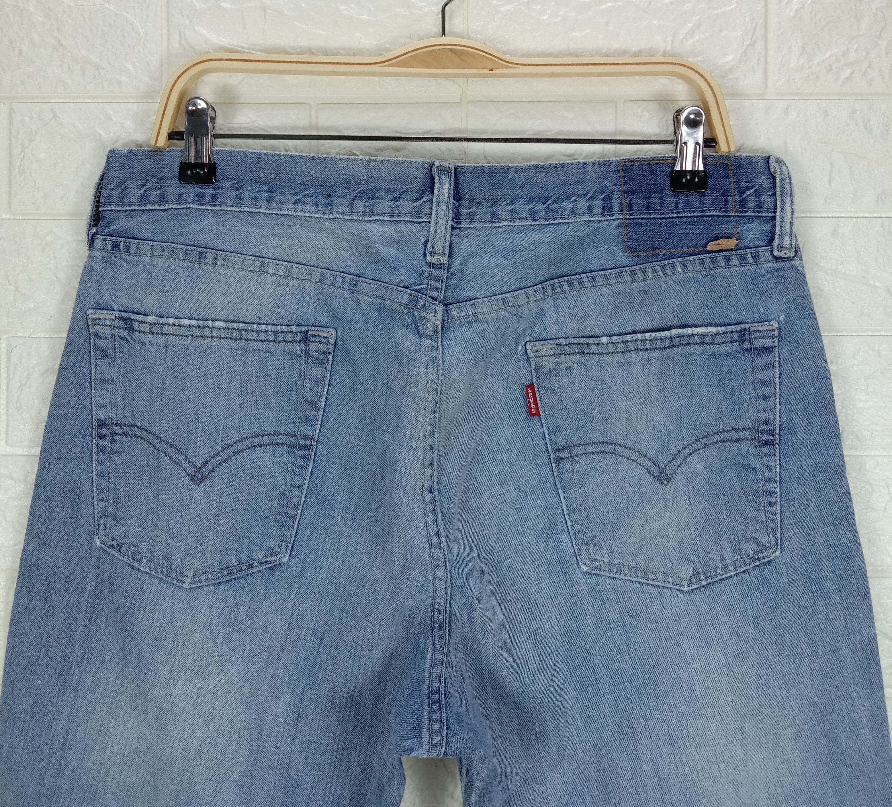 Levi's Vintage Levi's 514 Jeans Light Wash Distressed Denim Size US 34 / EU 50 - 6 Thumbnail