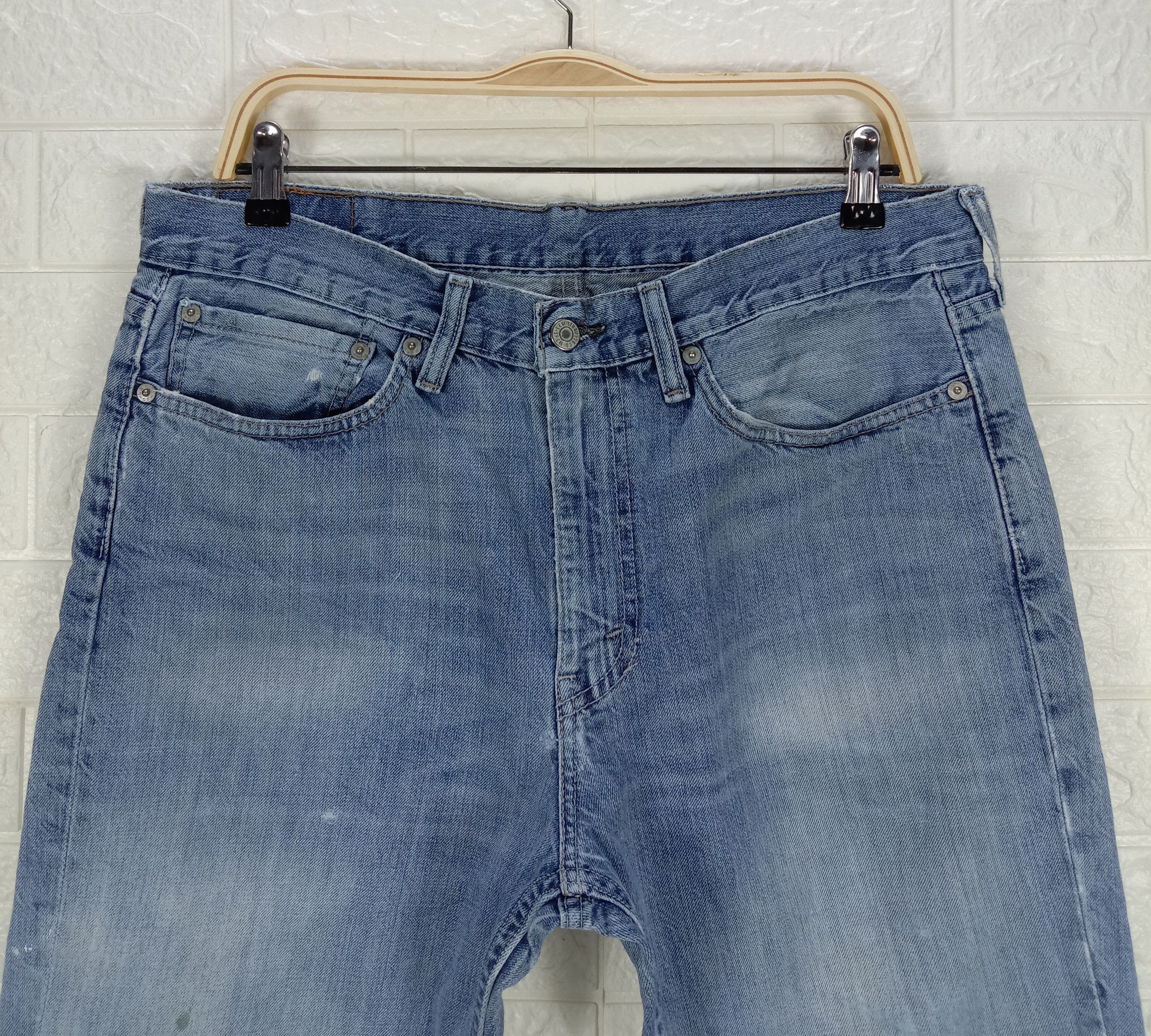 Levi's Vintage Levi's 514 Jeans Light Wash Distressed Denim Size US 34 / EU 50 - 2 Thumbnail