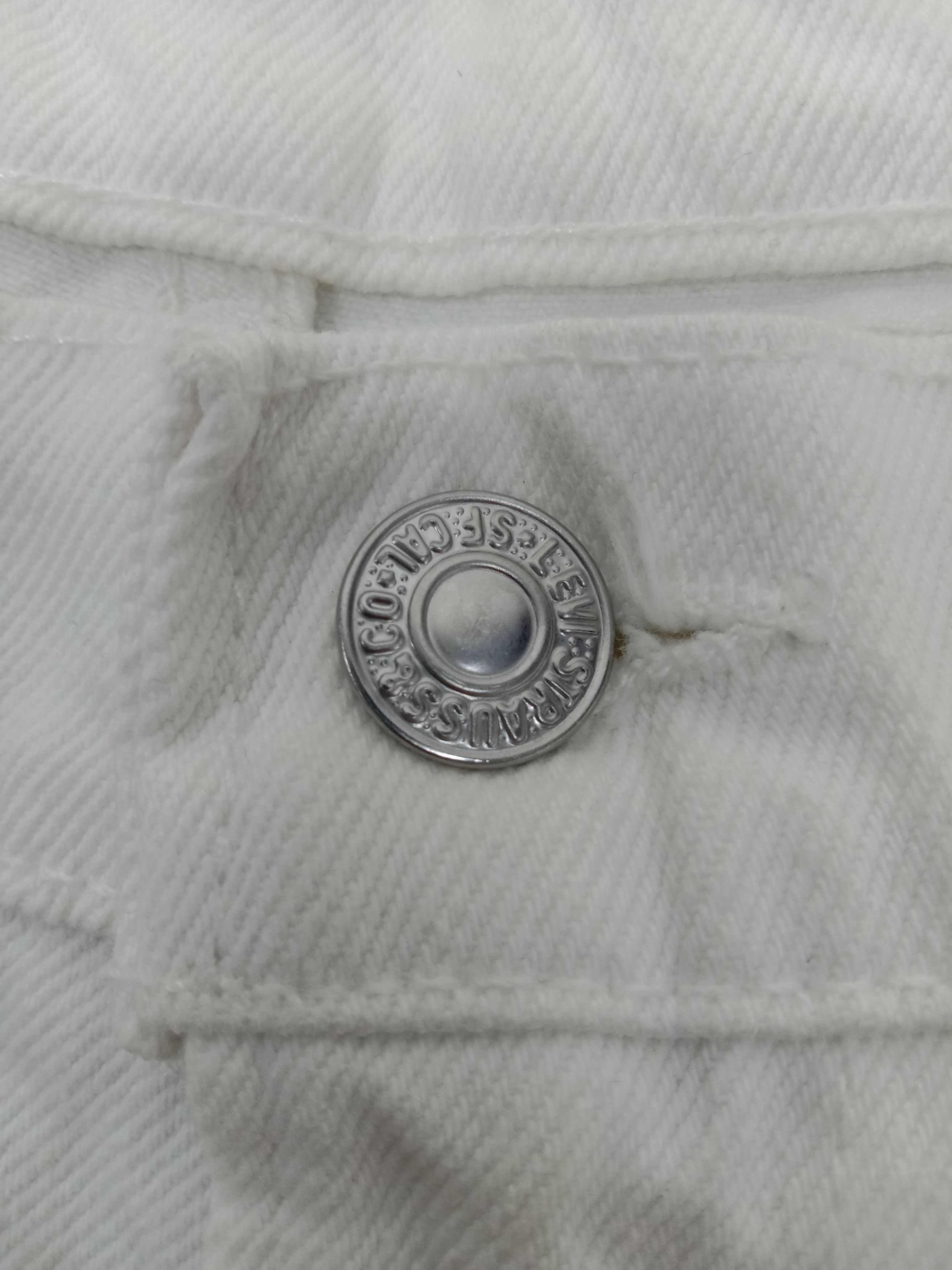 Levi's Vintage Levi's 550 Jeans Relaxed Fit White Denim Size US 33 - 10 Thumbnail