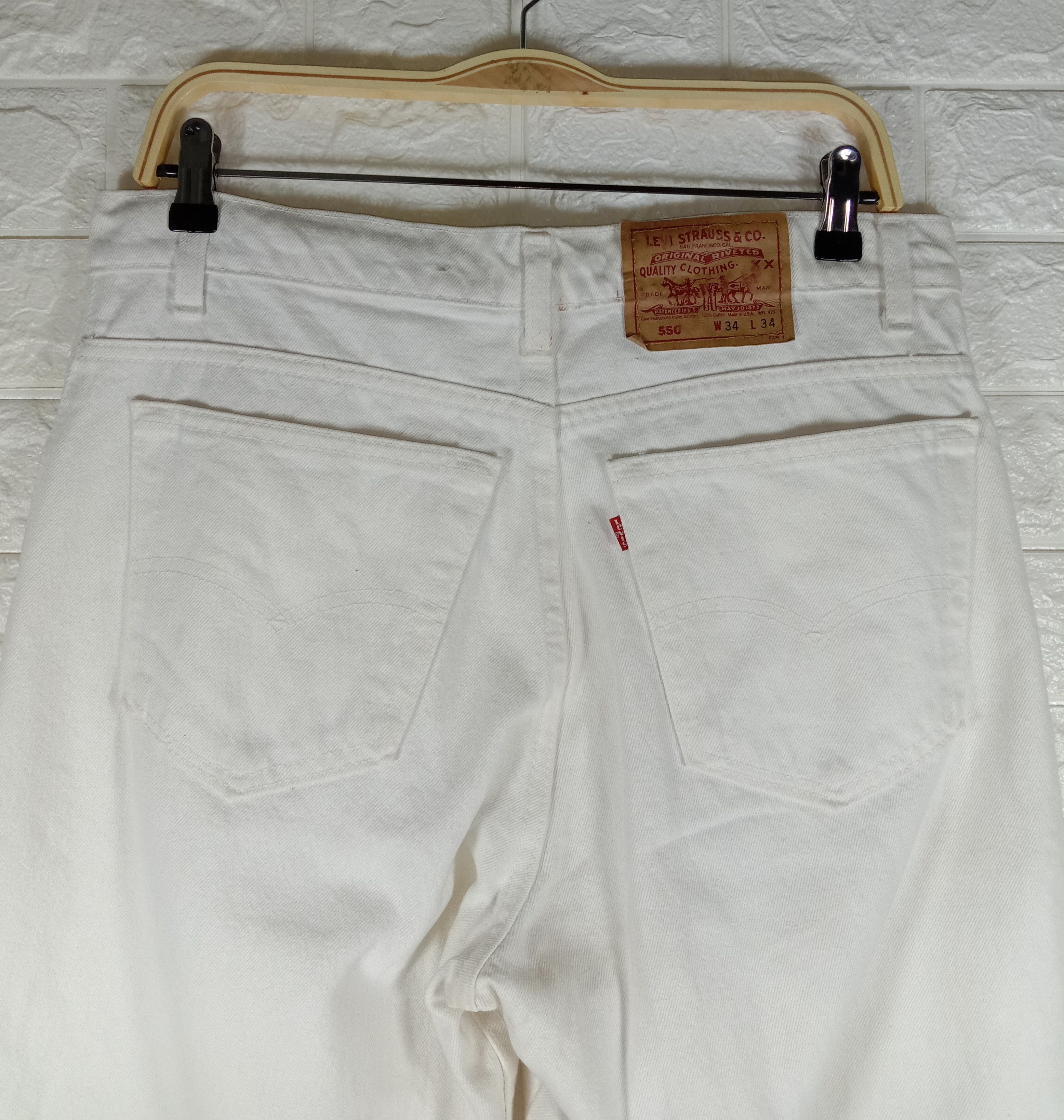 Levi's Vintage Levi's 550 Jeans Relaxed Fit White Denim Size US 33 - 6 Thumbnail