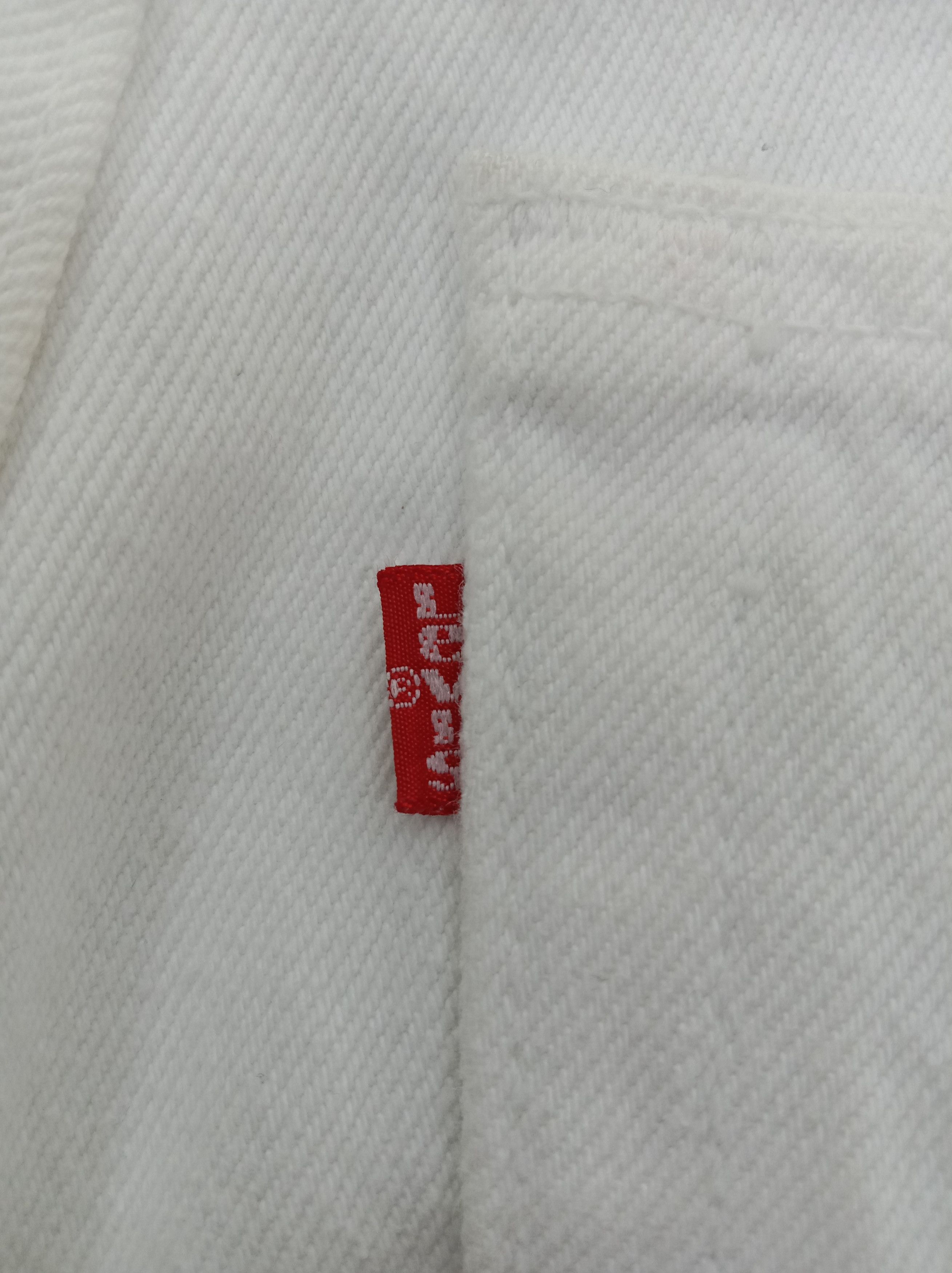Levi's Vintage Levi's 550 Jeans Relaxed Fit White Denim Size US 33 - 13 Thumbnail