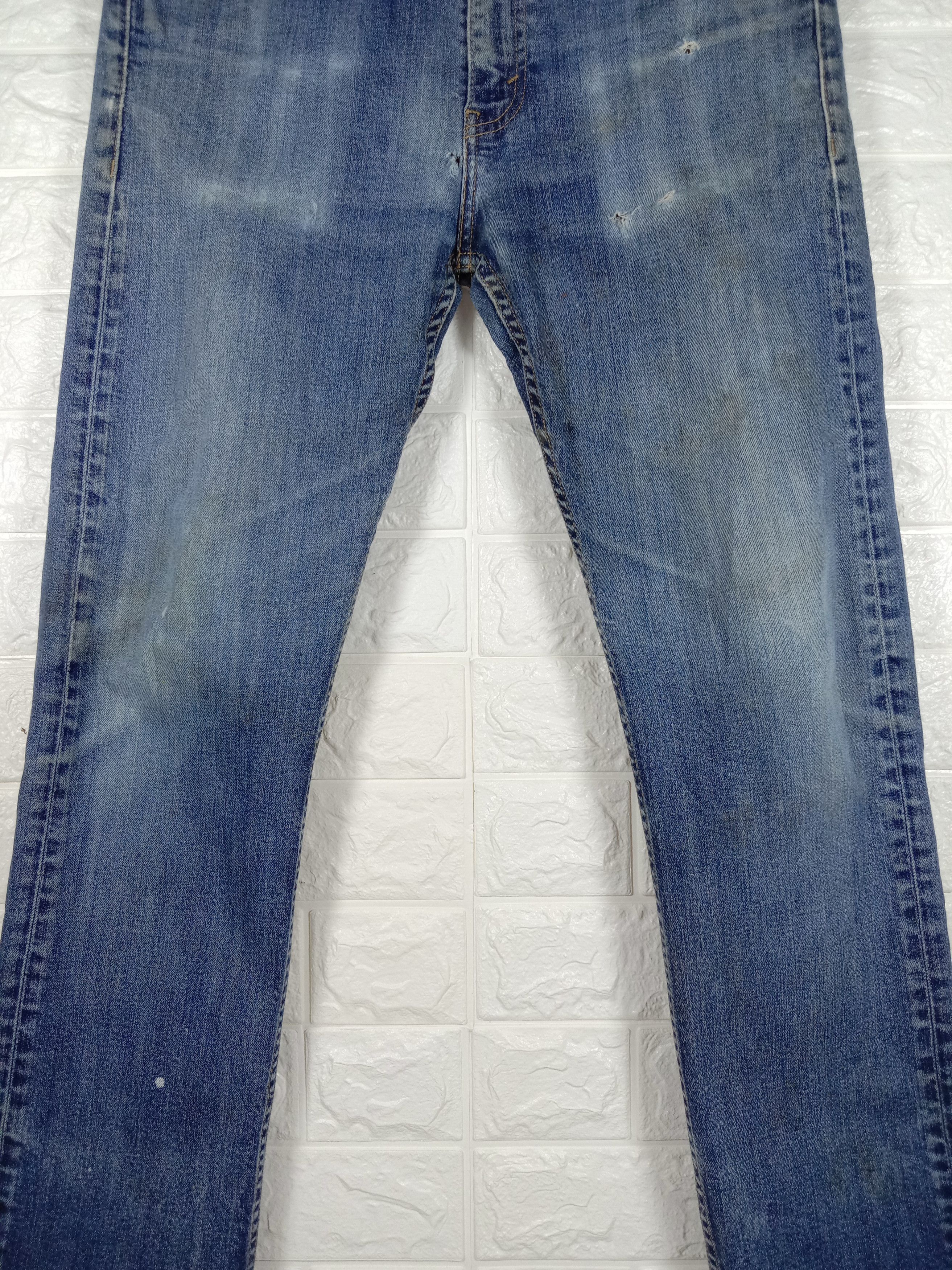 Levi's Vintage Levi’s 513 Jeans Blue Wash Distressed Denim Size US 32 / EU 48 - 3 Thumbnail