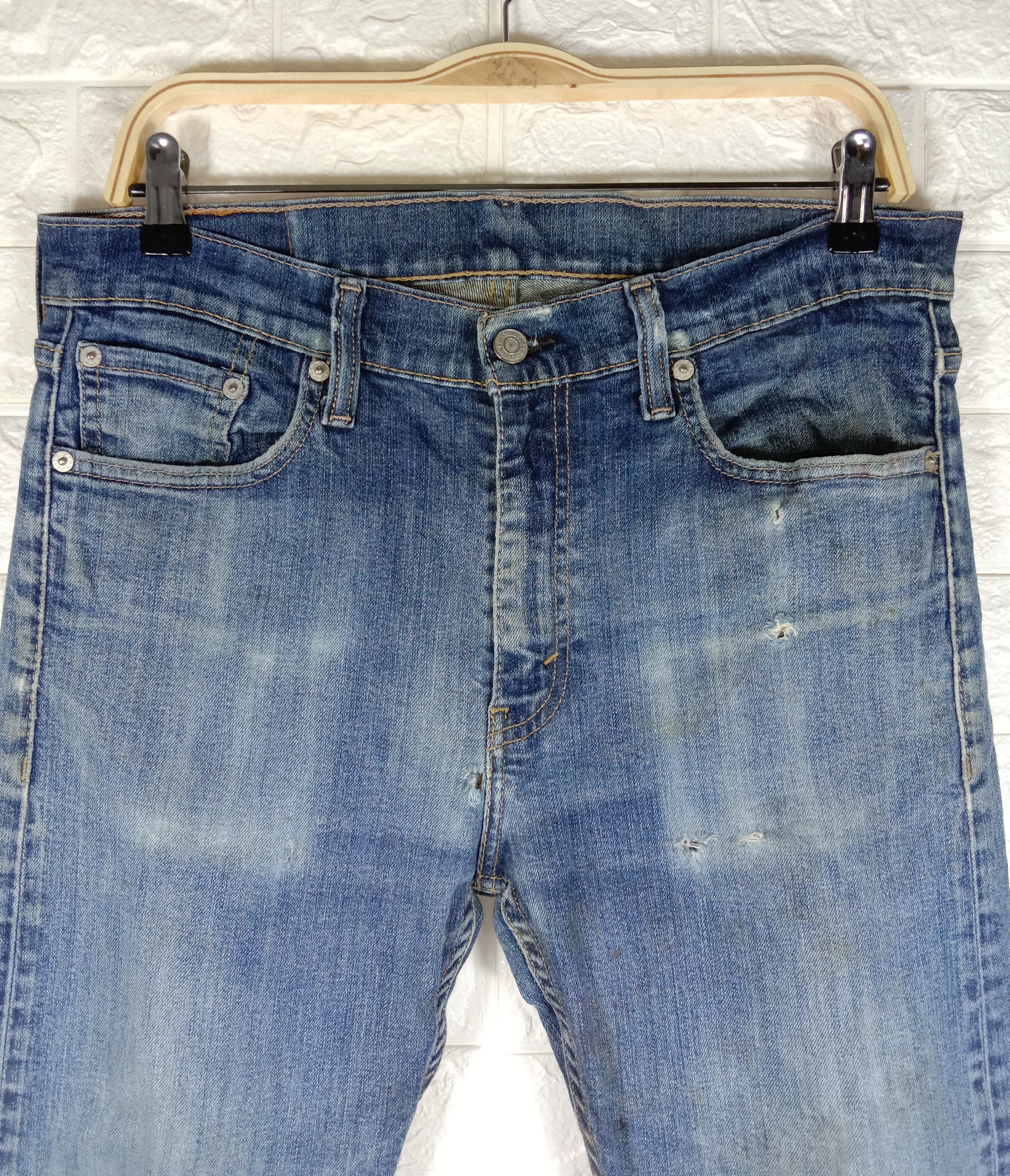 Levi's Vintage Levi’s 513 Jeans Blue Wash Distressed Denim Size US 32 / EU 48 - 2 Thumbnail