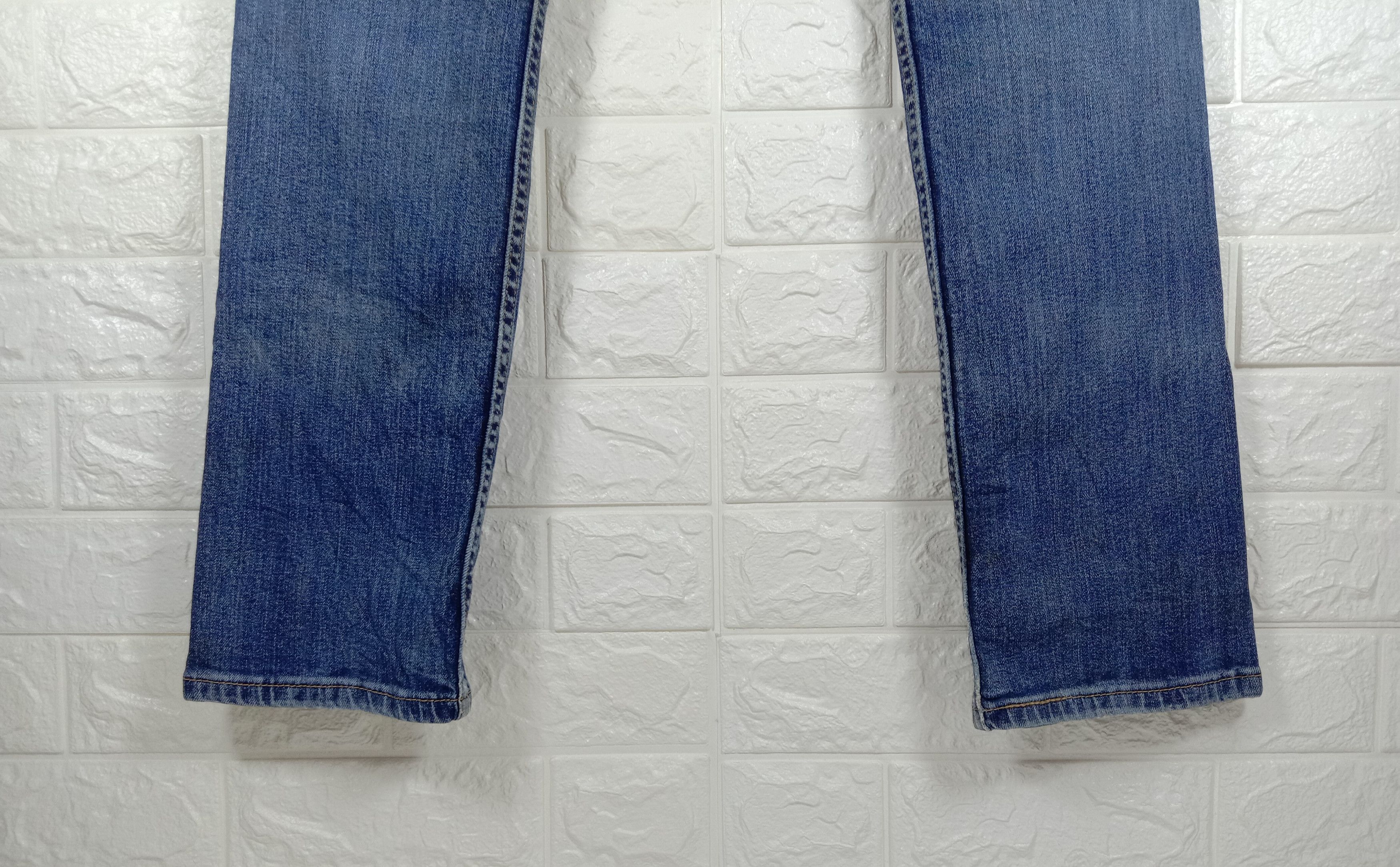 Levi's Vintage Levi’s 513 Jeans Blue Wash Distressed Denim Size US 32 / EU 48 - 8 Thumbnail