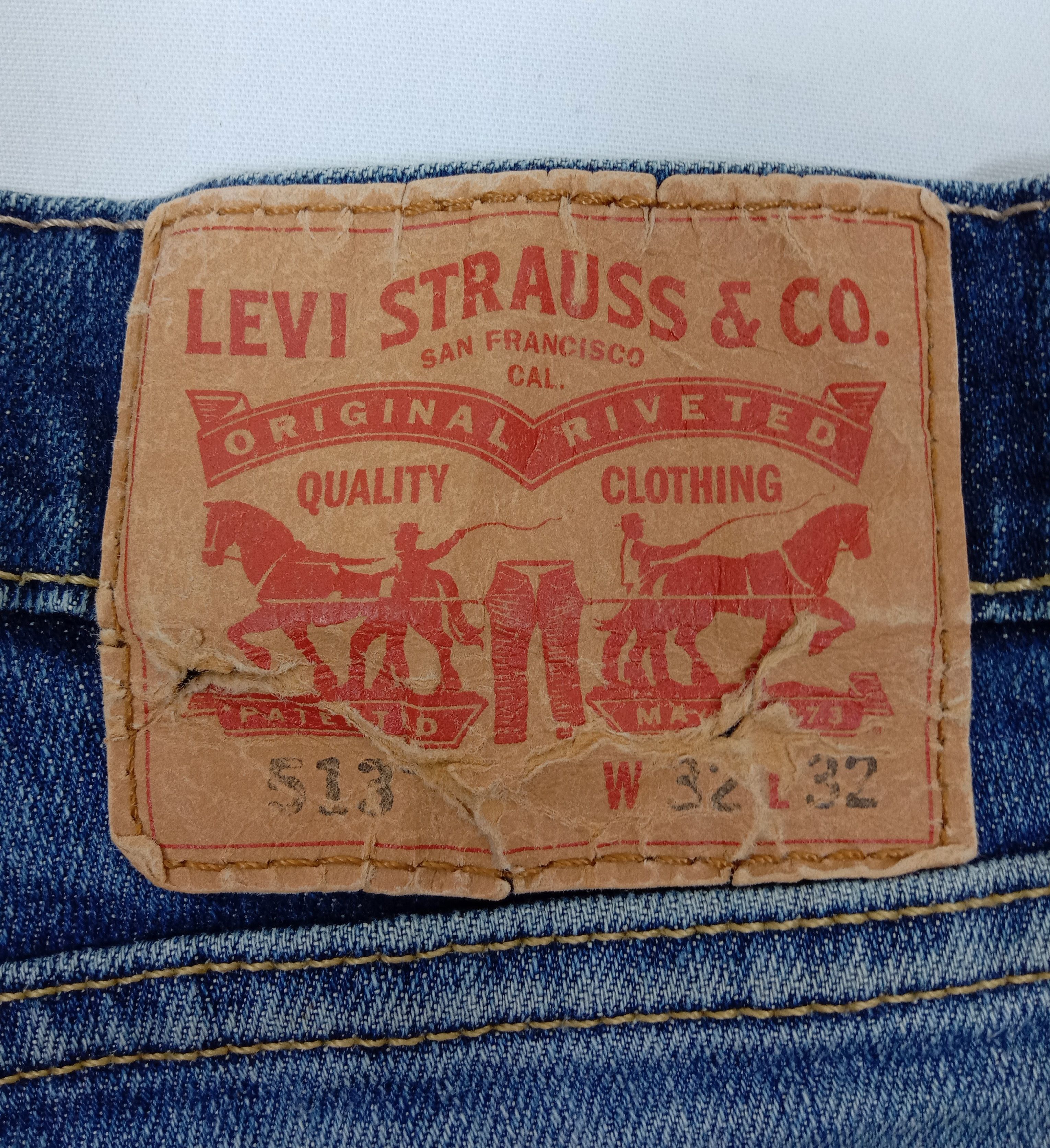 Levi's Vintage Levi’s 513 Jeans Blue Wash Distressed Denim Size US 32 / EU 48 - 18 Thumbnail