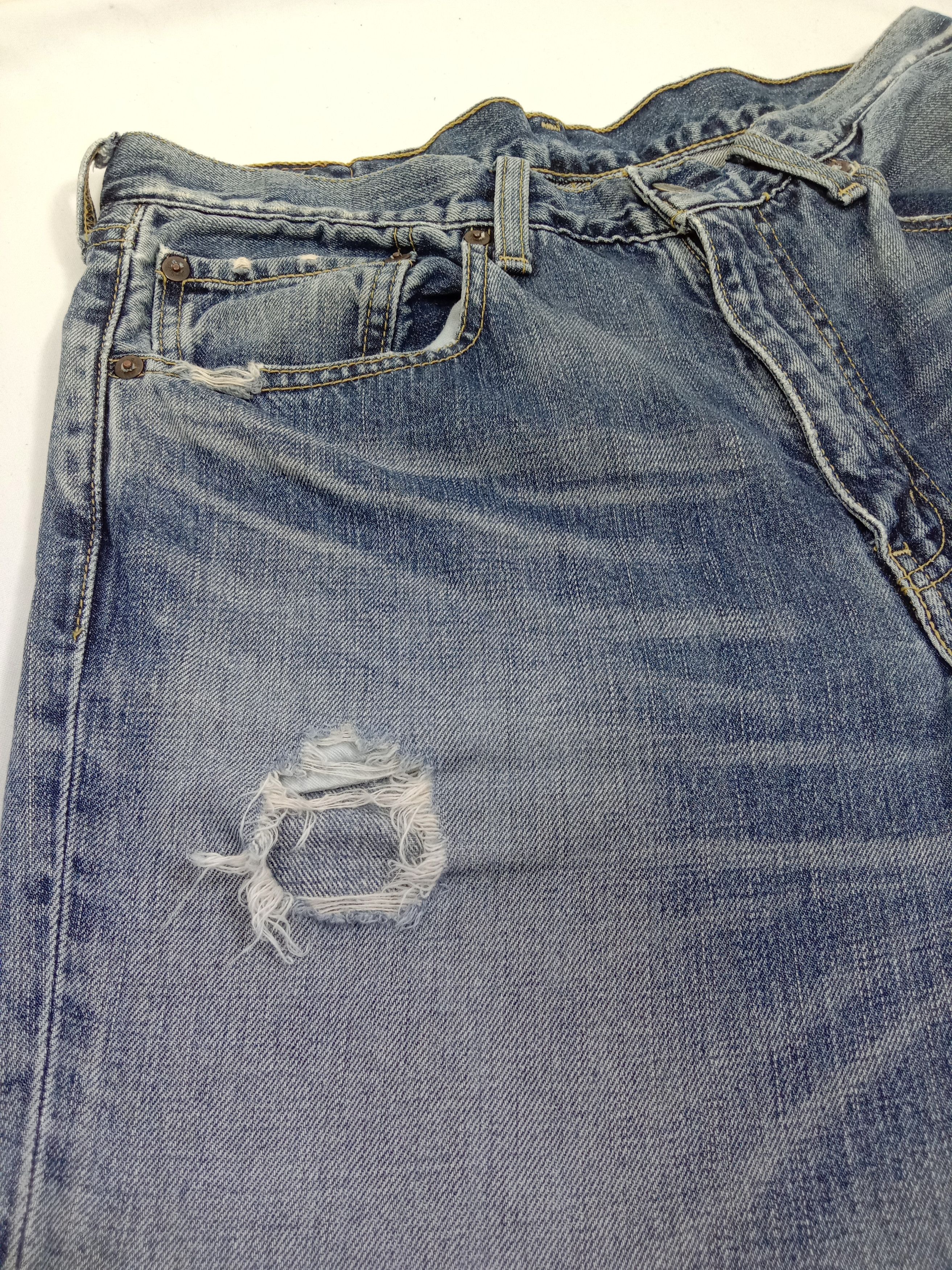 Levi's Vintage Levi’s 507 Jeans Earth Tone Distressed Denim Size US 32 / EU 48 - 9 Thumbnail