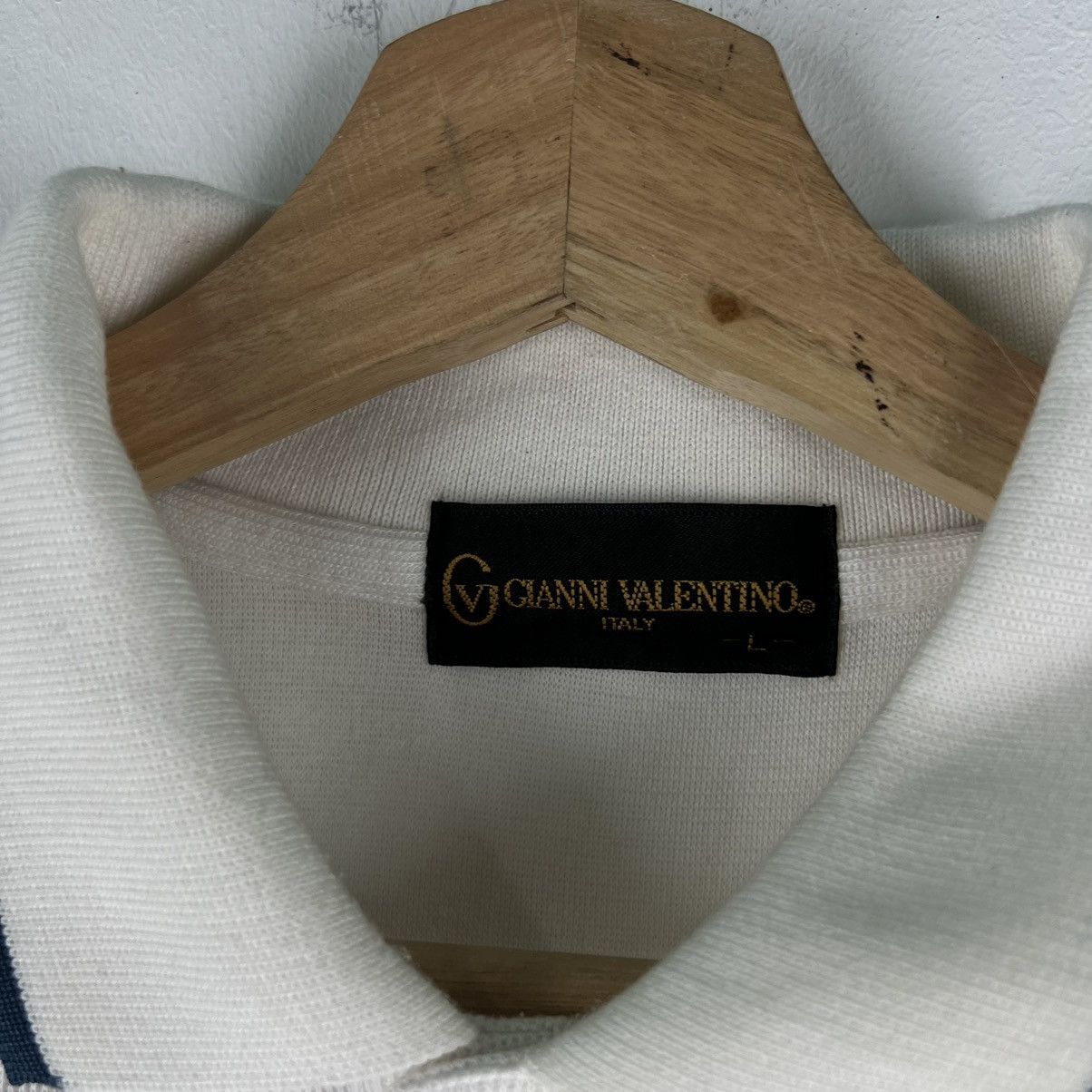 Japanese Brand VINTAGE SWEATSHIRT GIANNI VALENTINO ITALY EMBROIDERY BIGLOGO Size US L / EU 52-54 / 3 - 8 Thumbnail