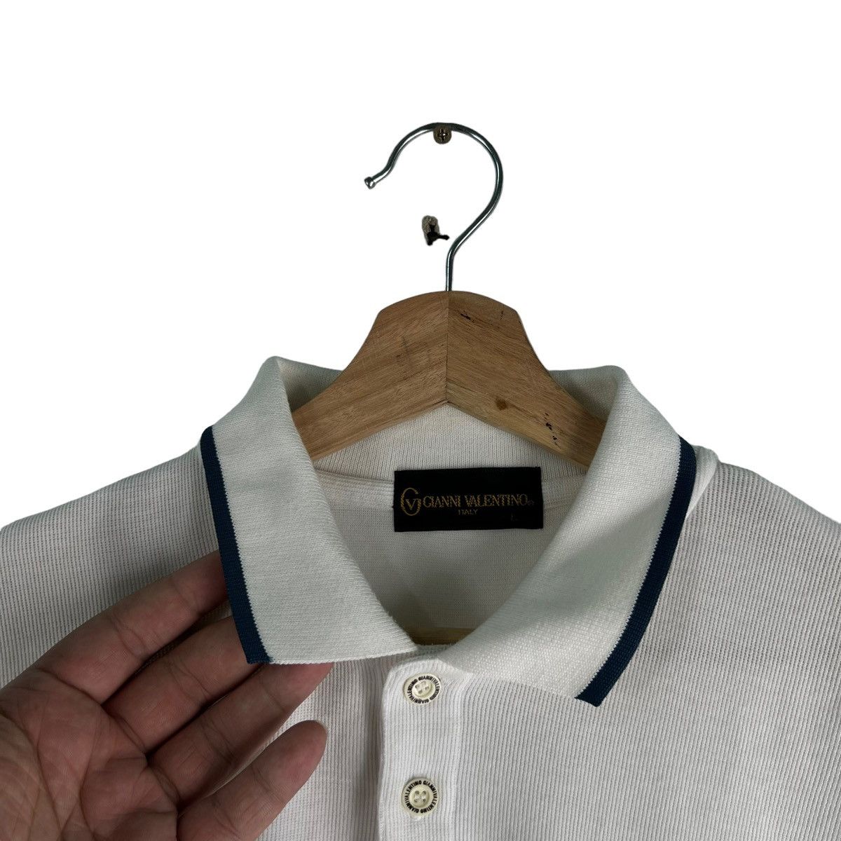 Japanese Brand VINTAGE SWEATSHIRT GIANNI VALENTINO ITALY EMBROIDERY BIGLOGO Size US L / EU 52-54 / 3 - 5 Thumbnail