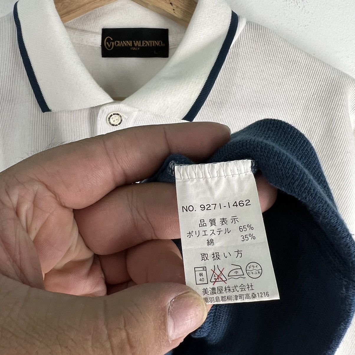 Japanese Brand VINTAGE SWEATSHIRT GIANNI VALENTINO ITALY EMBROIDERY BIGLOGO Size US L / EU 52-54 / 3 - 9 Thumbnail