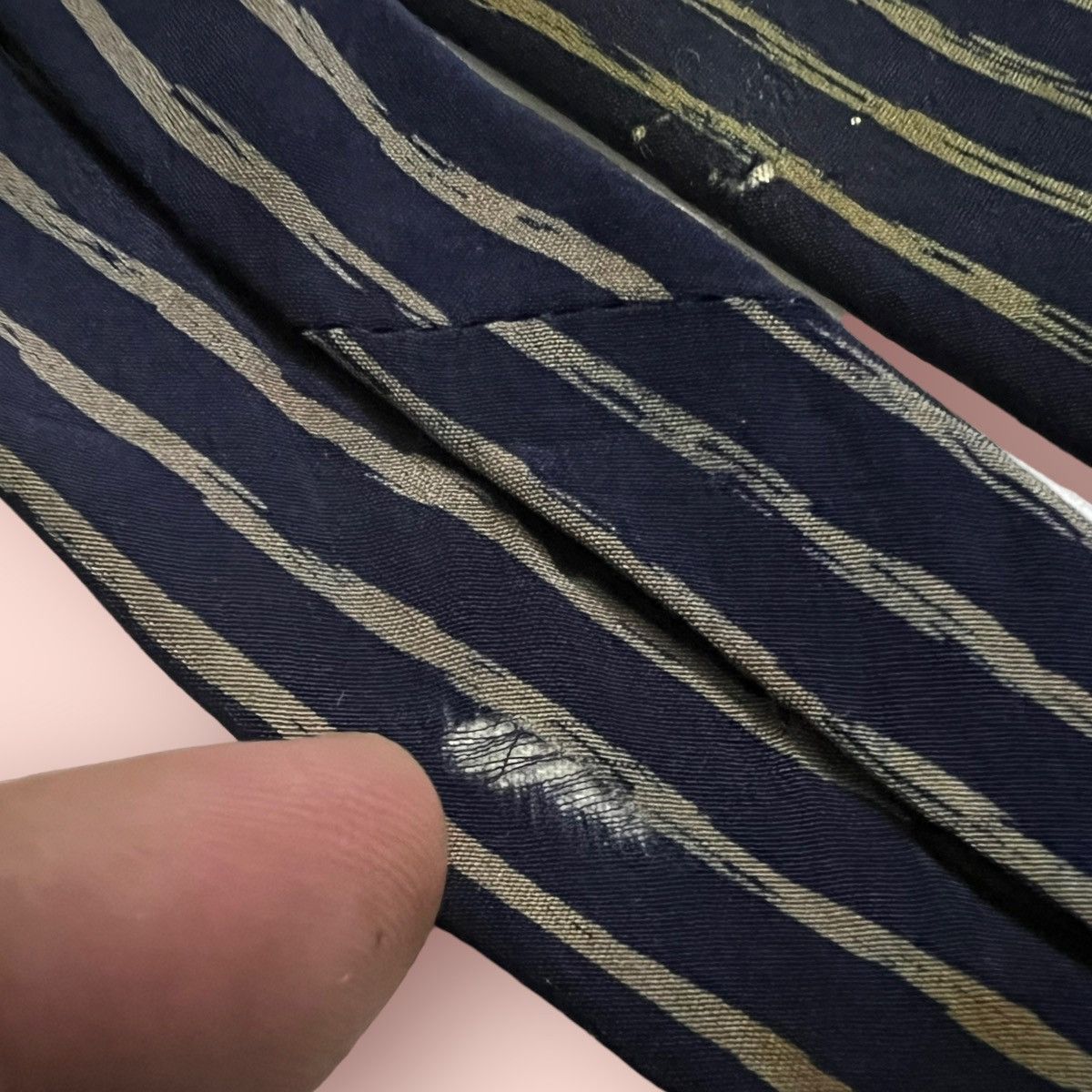 Issey Miyake VINTAGE DISTRESSED ISSEY MIYAKE SILK NECK TIE Size ONE SIZE - 10 Thumbnail
