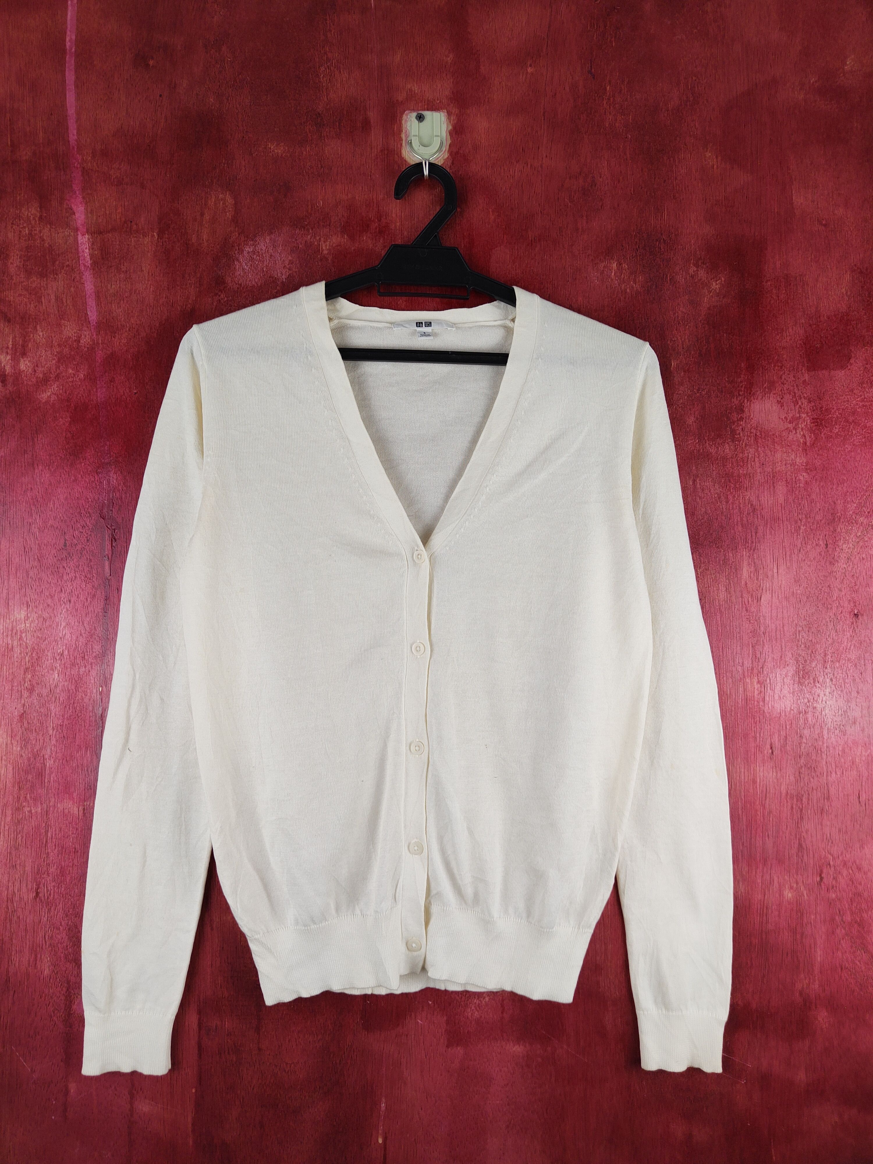 Japanese Brand Uniqlo Ivory Knitwear Cardigan vintage #S1188 Size S / US 4 / IT 40 - 1 Thumbnail