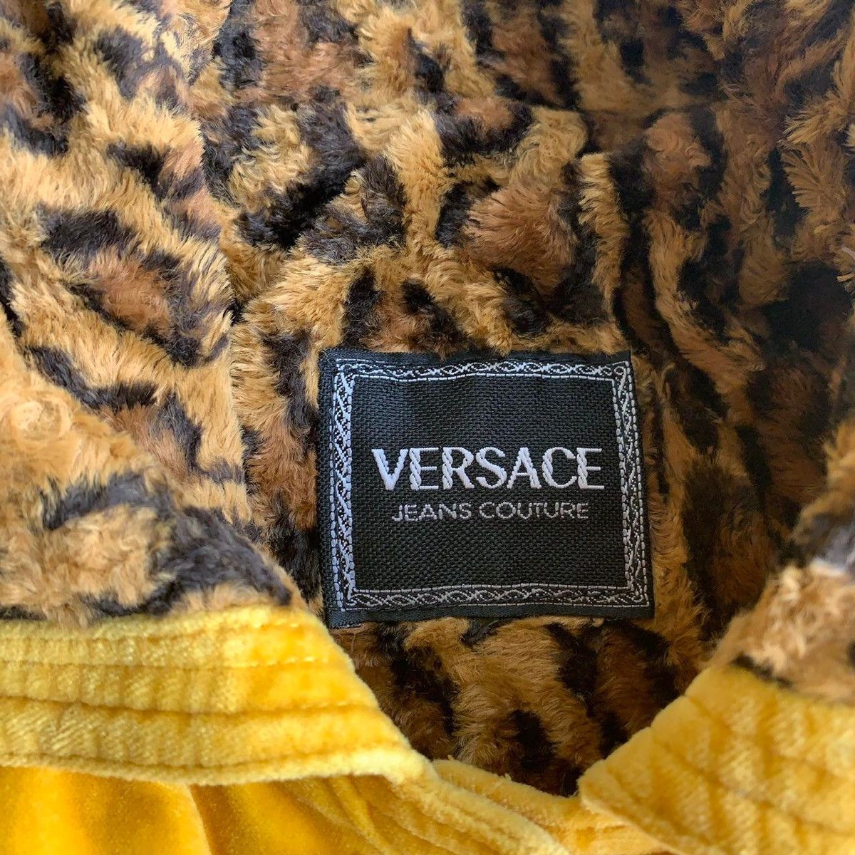 Versace VERSACE • RARE VINTAGE YELLOW VELVET & LEOPARD MEDUSA JACKET Size M / US 6-8 / IT 42-44 - 3 Thumbnail