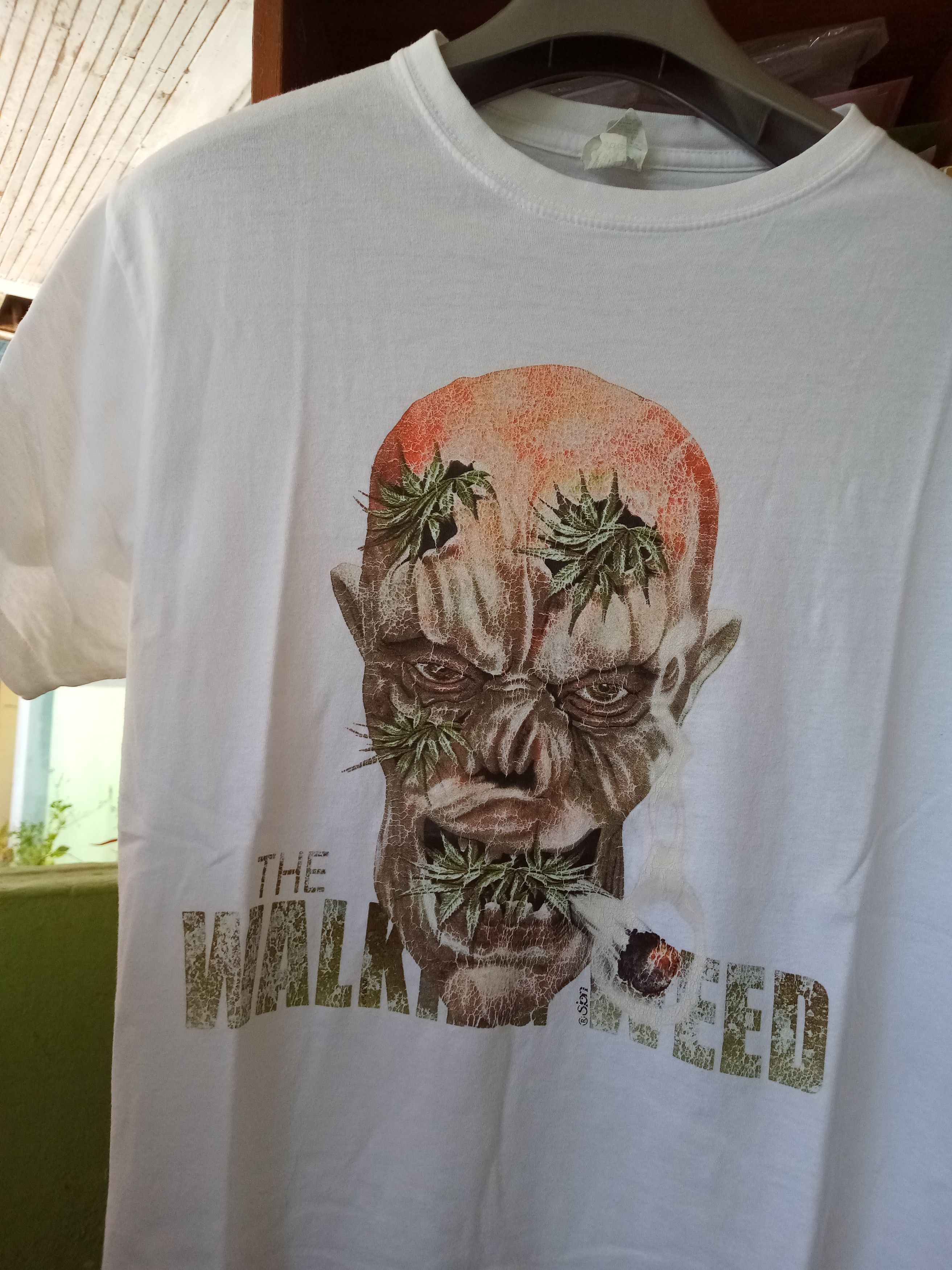 Other The Walking Dead Smoke Weed Rare collection movie Size US M / EU 48-50 / 2 - 1 Thumbnail