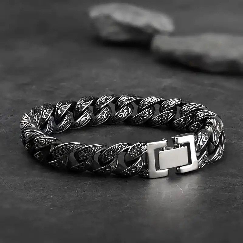 Japanese Brand × Vintage Y2K Engraved Cuban Bracelet Size ONE SIZE - 1 Thumbnail