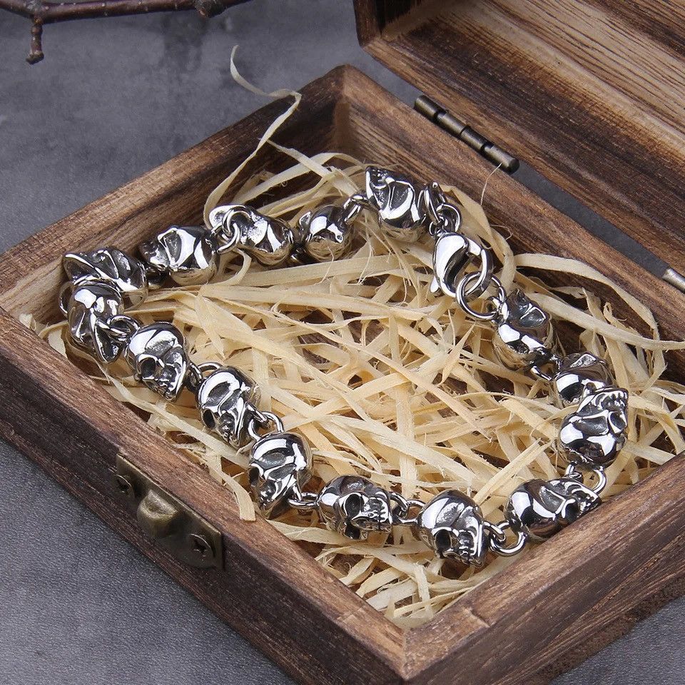 Japanese Brand × Vintage Y2K Silver Skull Bracelet Size ONE SIZE - 3 Thumbnail