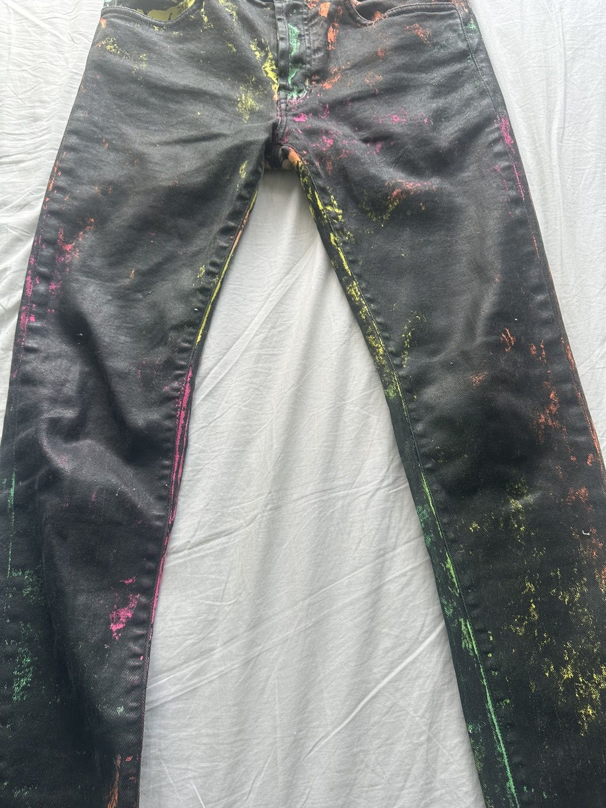 Marcelo Burlon Marcelo Burlon paint splatter jeans (CMYA018F19C30092) Size US 30 / EU 46 - 8 Thumbnail