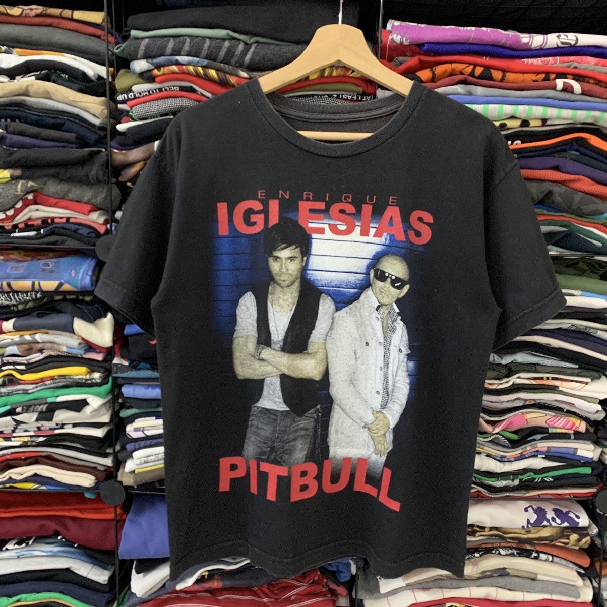 Band Tees × Rap Tees TOUR TEE ENRIQUE IGLESIAS x PITBULL Size US M / EU 48-50 / 2 - 1 Thumbnail
