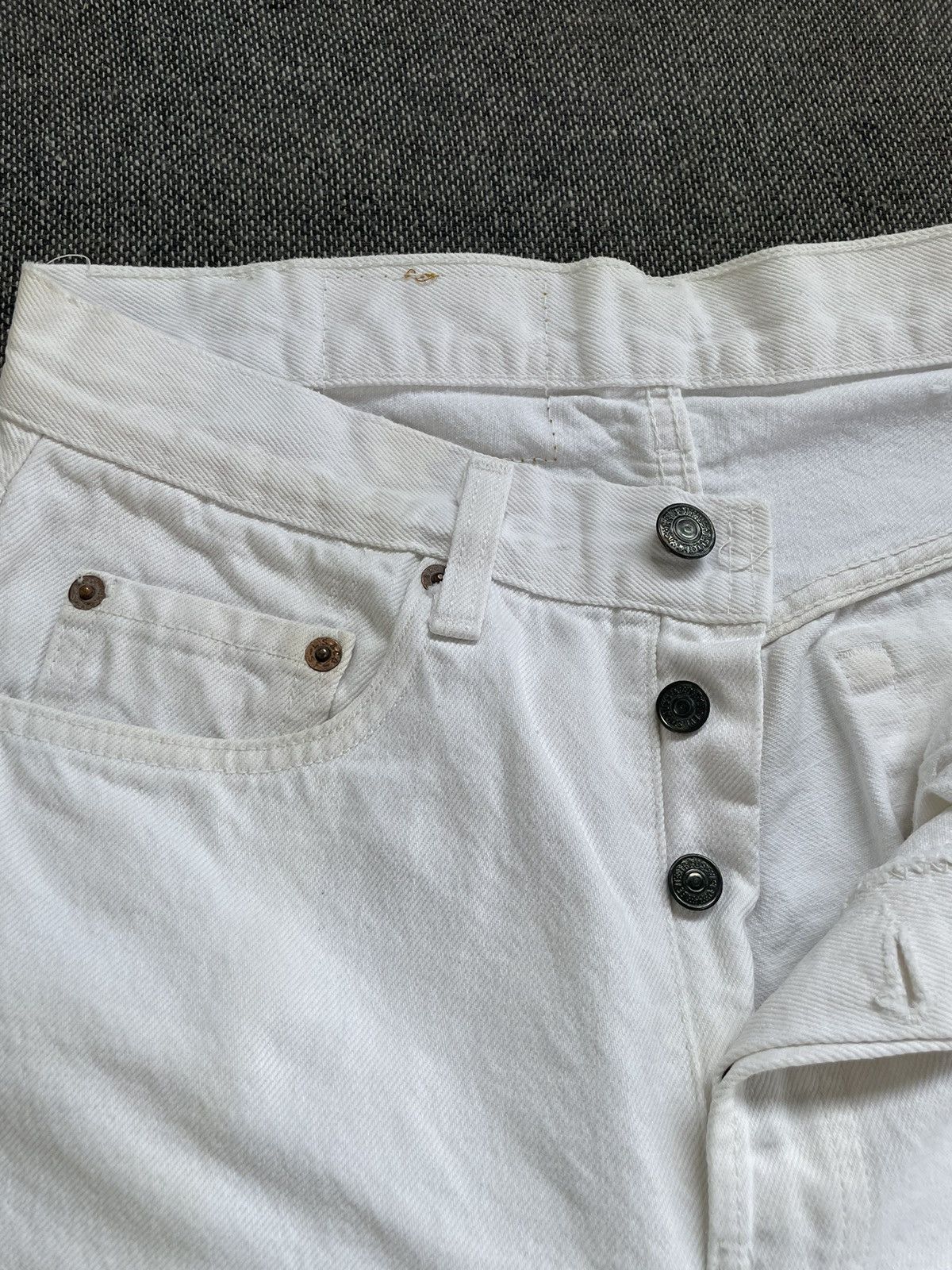 Levi's Vintage Clothing Vintage 90s LEVI’S 501 Jeans Made In Usa Size US 27 - 9 Thumbnail