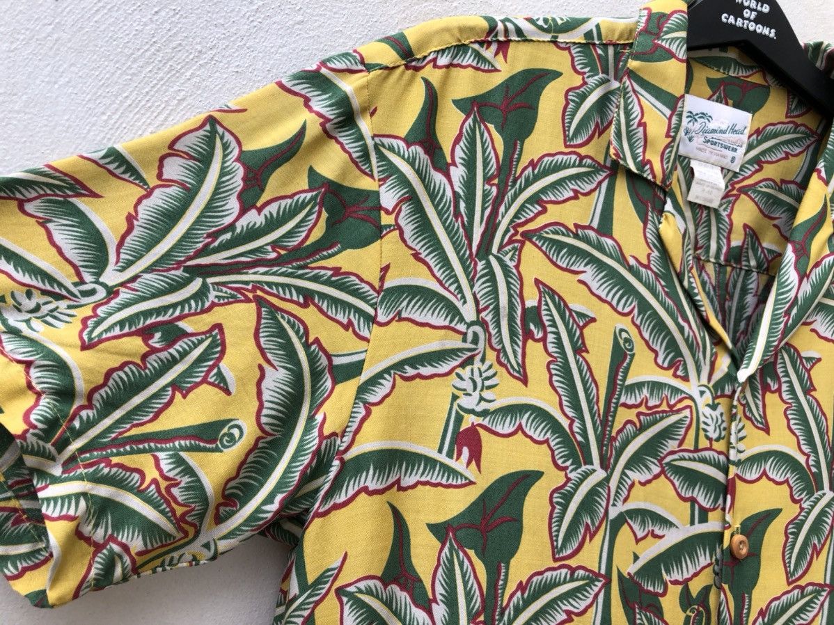Diamond Head 80s Diamond Head Banana Leaves Hula Girl Rayon Hawaiian Size US M / EU 48-50 / 2 - 14 Thumbnail