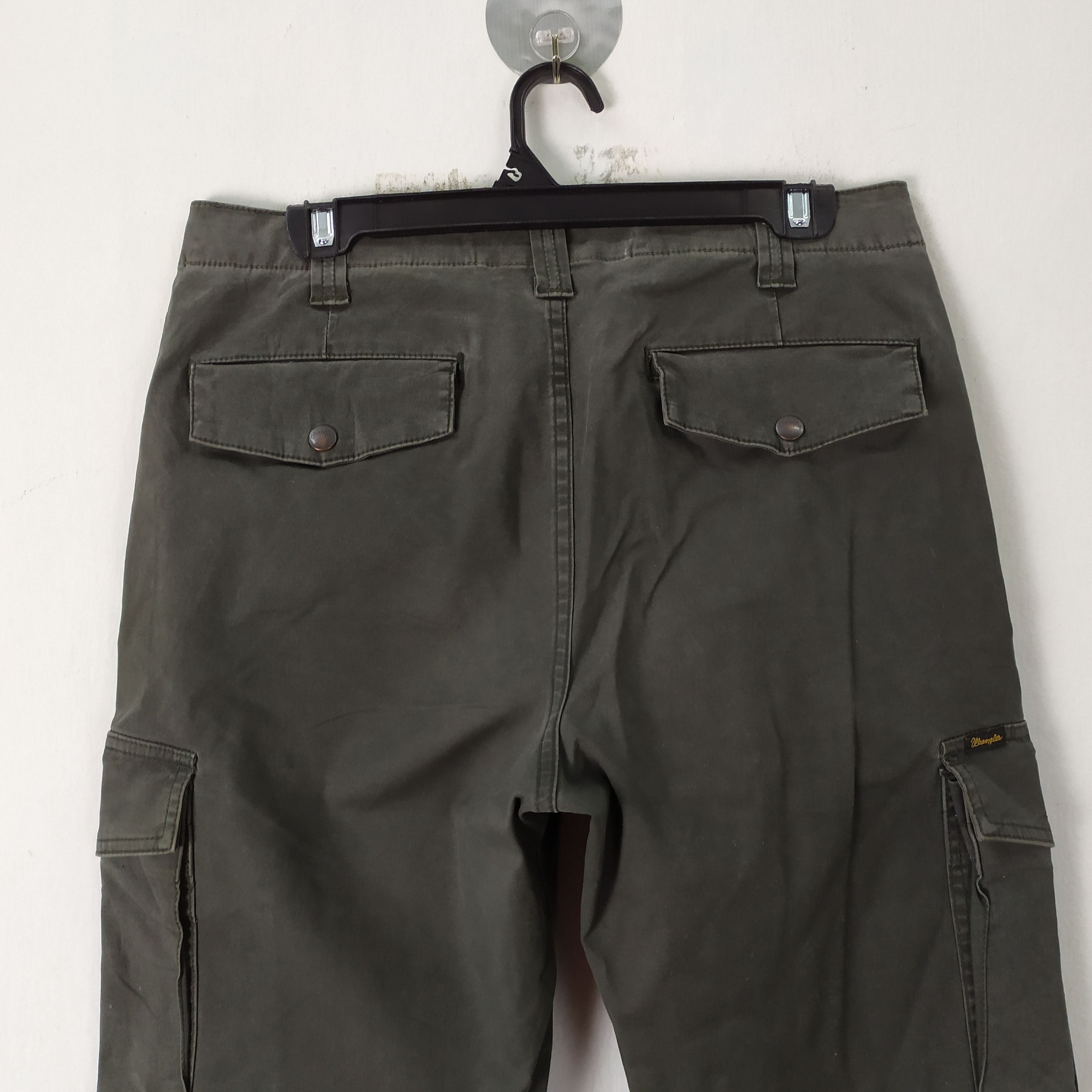 Wrangler WRANGLER CARGO PANTS MULTIPOCKET TACTICAL PANTS Size US 32 / EU 48 - 12 Thumbnail