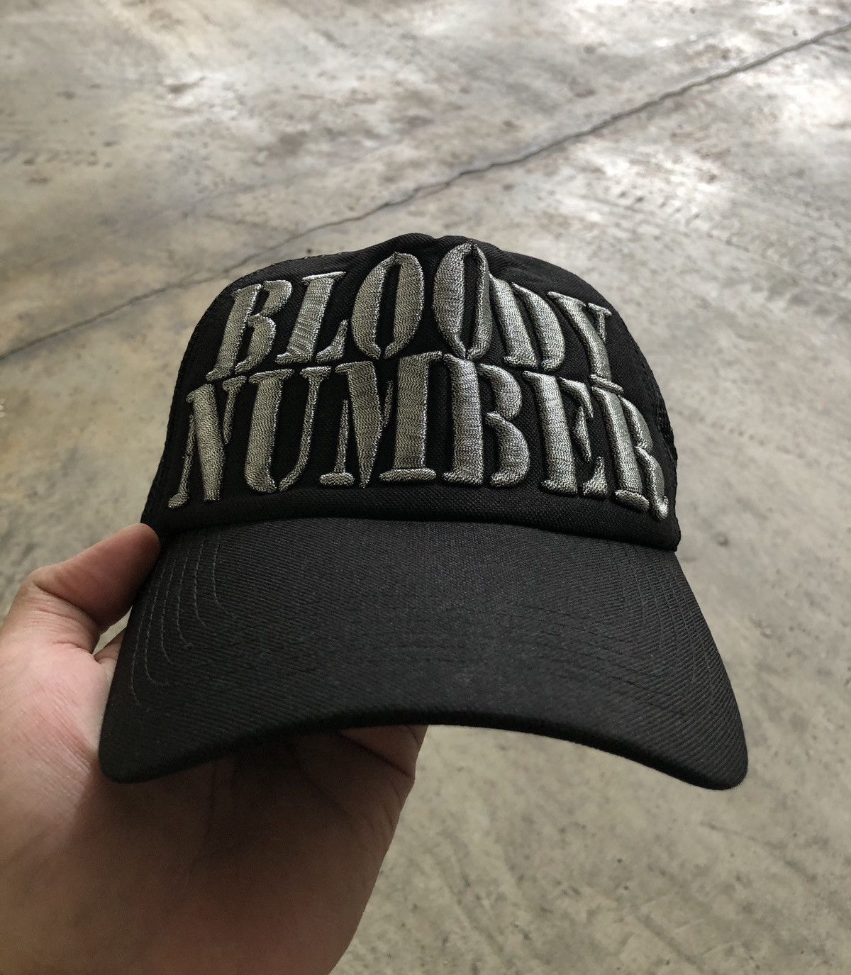 Japanese Brand STRUGGLE JAPAN “BLOODY NUMBER” TRUCKER CAP HATS Size ONE SIZE - 1 Thumbnail