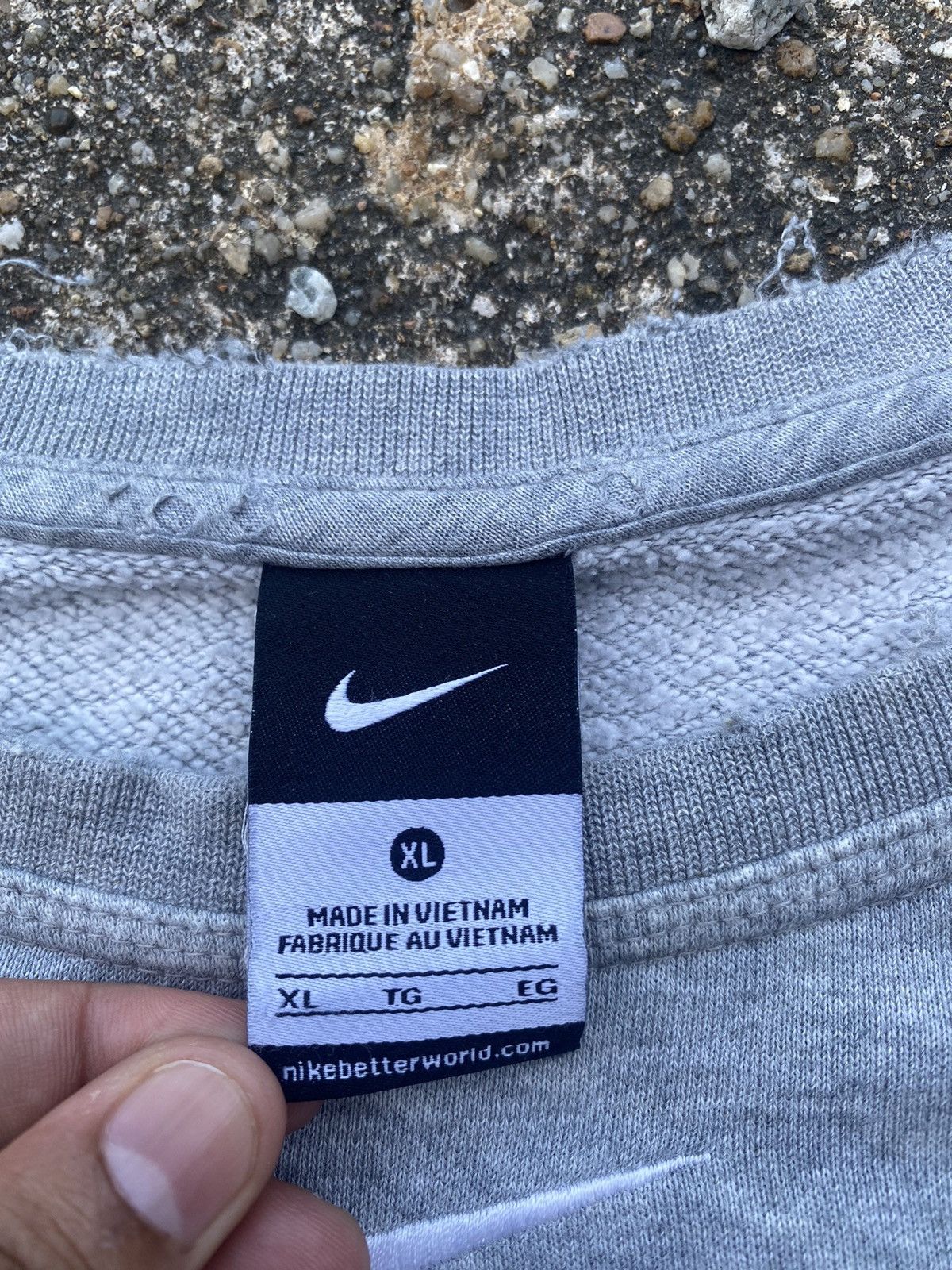 Nike Vintage Distressed Nike Center Swoosh Sweatshirt Oversized Size US XXL / EU 58 / 5 - 3 Thumbnail