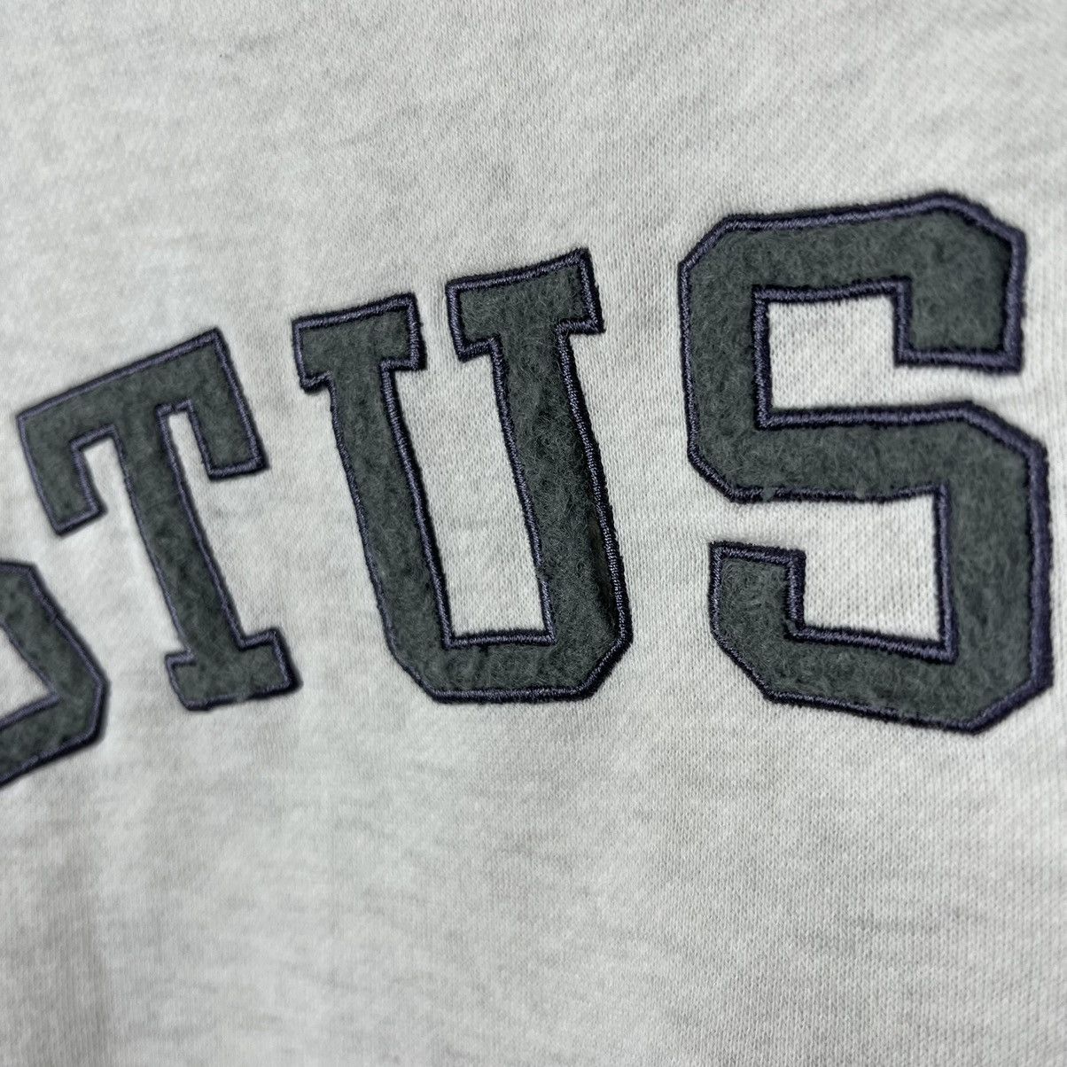 Stussy Vintage Stussy Distressed Embroidered Spell Out Sweatshirt Size US L / EU 52-54 / 3 - 15 Thumbnail