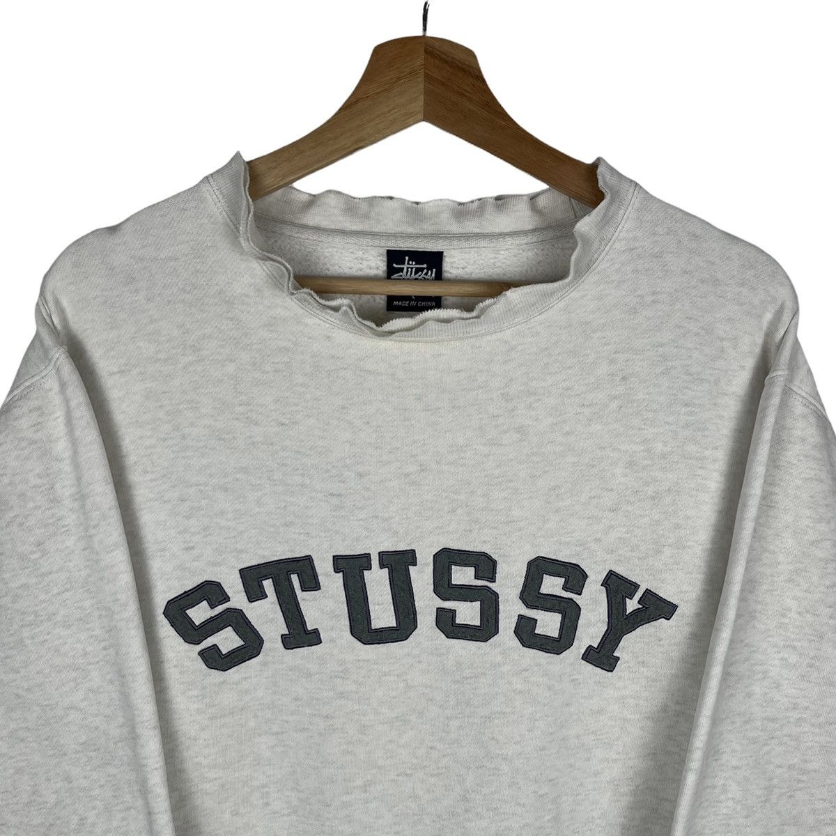 Stussy Vintage Stussy Distressed Embroidered Spell Out Sweatshirt Size US L / EU 52-54 / 3 - 2 Thumbnail